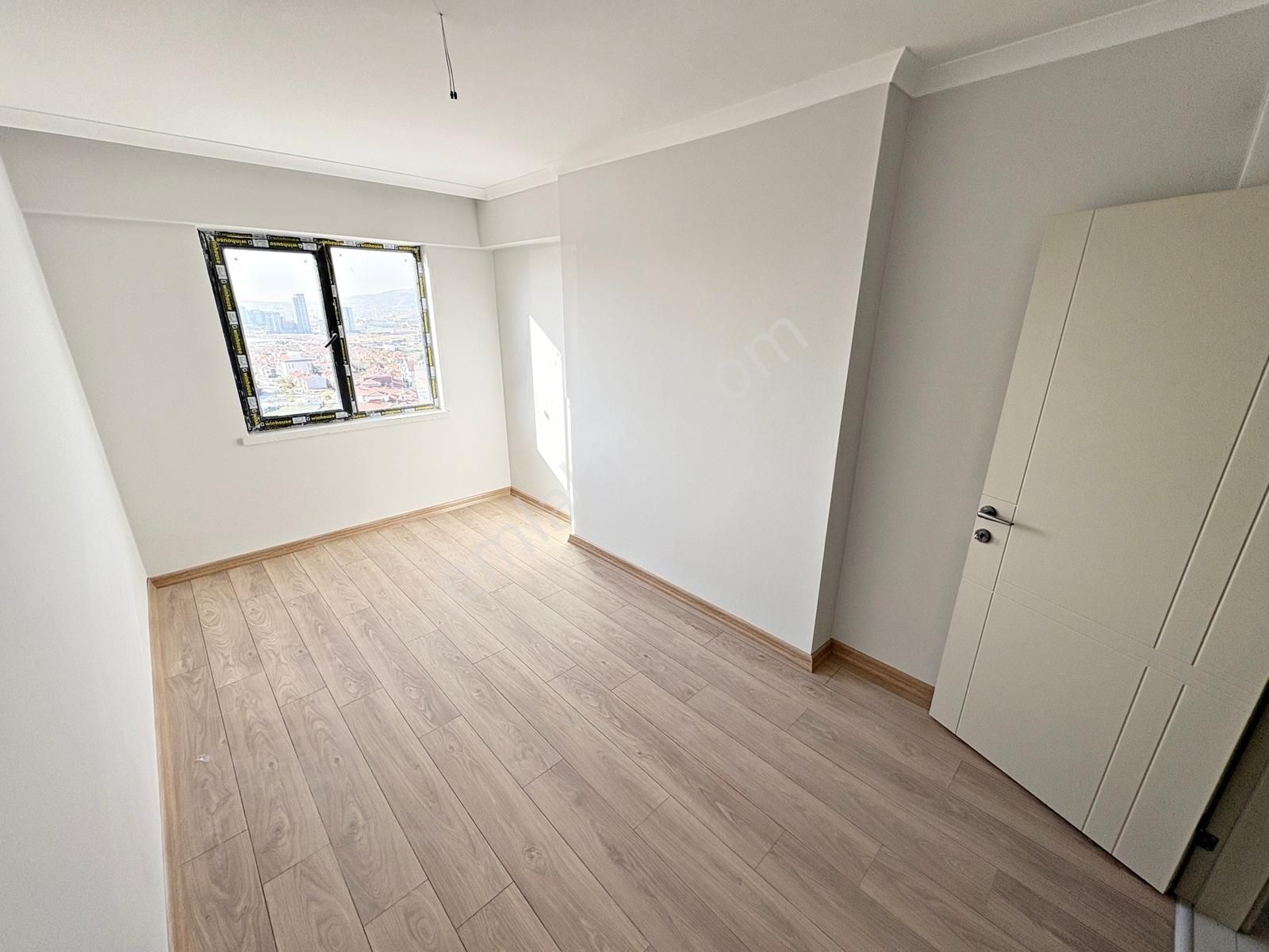 3+1 3.kat Sıfır Oturuma Hazır Manzaralı Ultra Yapılı Asansörlü - Görsel 31