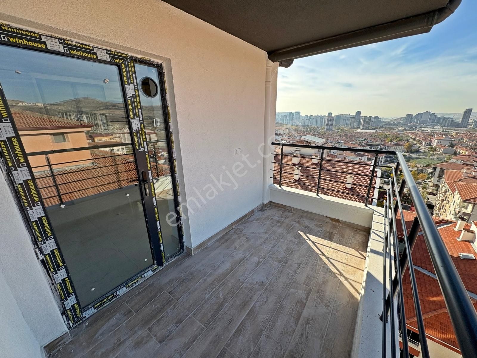 3+1 3.kat Sıfır Oturuma Hazır Manzaralı Ultra Yapılı Asansörlü - Görsel 8