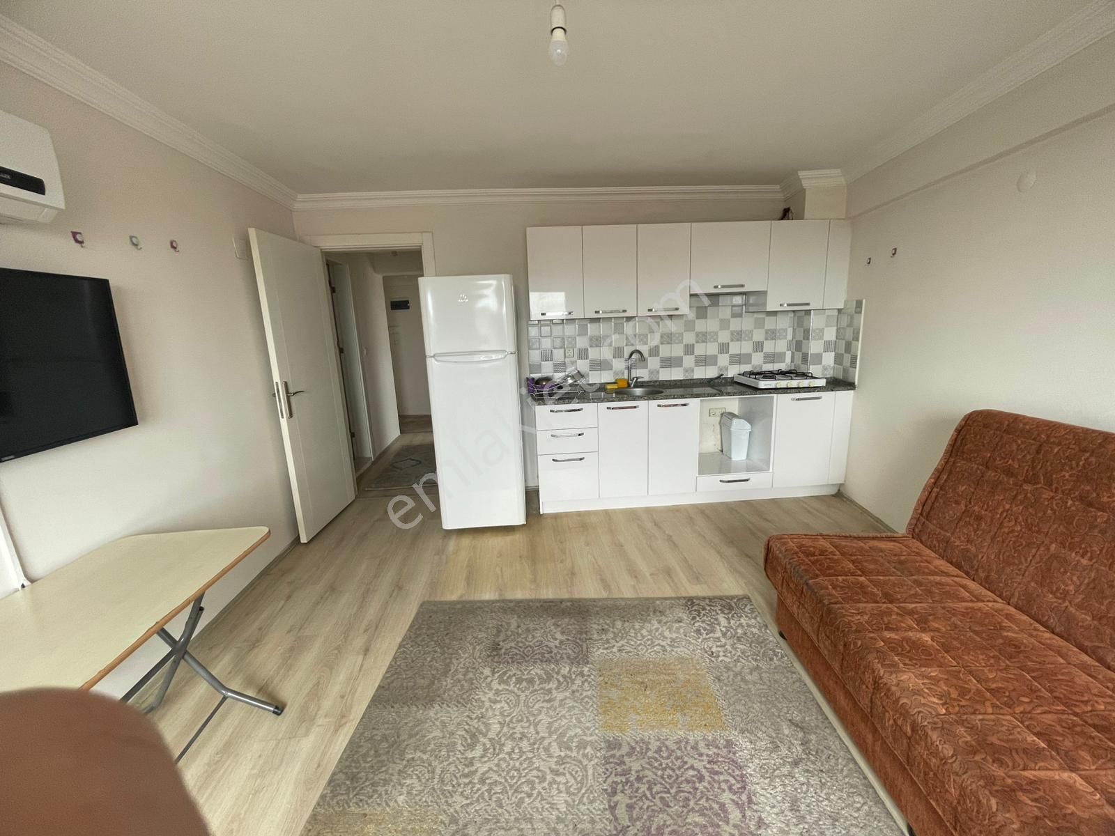 Nazilli Dumlupınar Mah. Hürriyet Caddesi Üzerinde 1+1 Eşyalı Kiralık Daire - Görsel 12