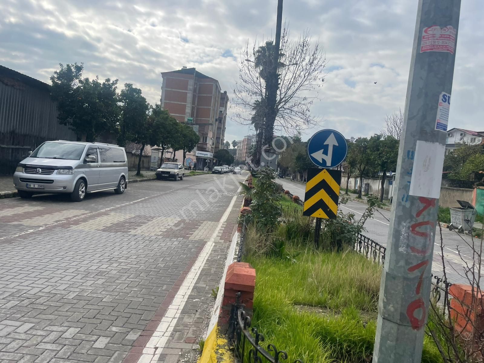 Nazilli Dumlupınar Mah. Hürriyet Caddesi Üzerinde 1+1 Eşyalı Kiralık Daire - Görsel 4