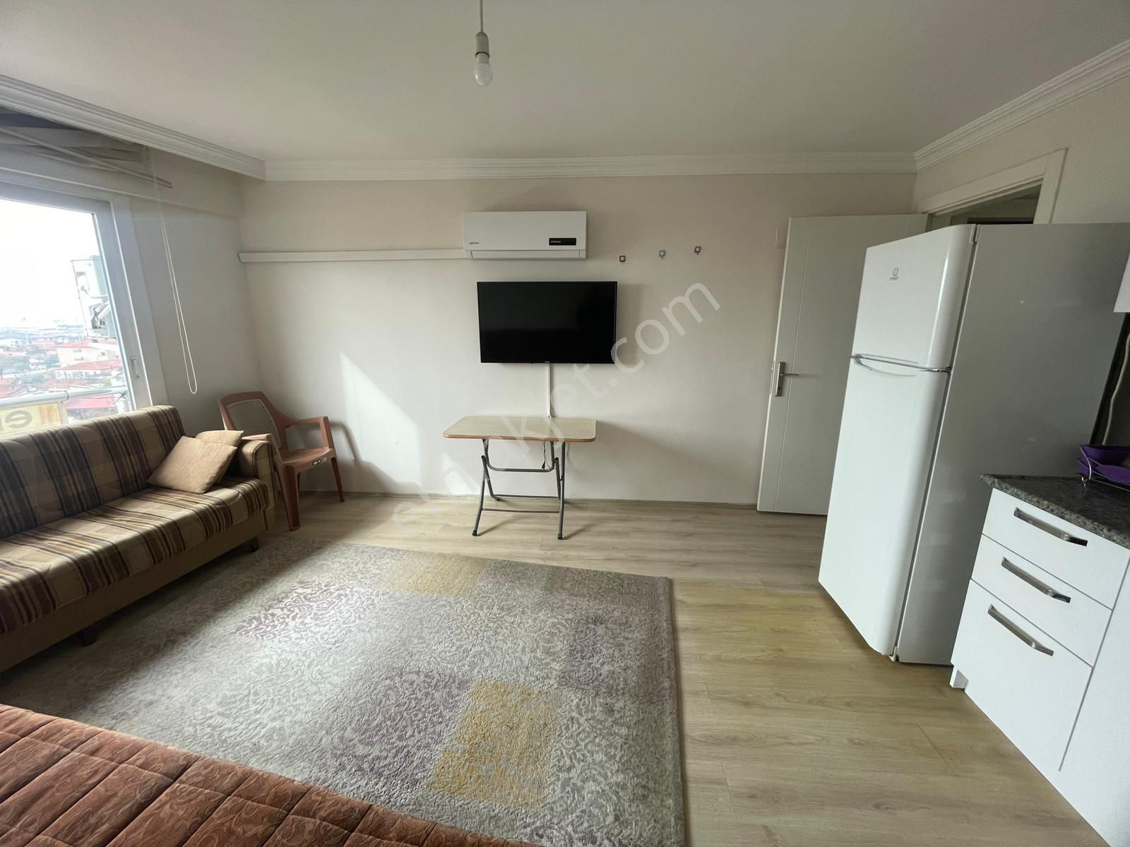 Nazilli Dumlupınar Mah. Hürriyet Caddesi Üzerinde 1+1 Eşyalı Kiralık Daire - Görsel 8