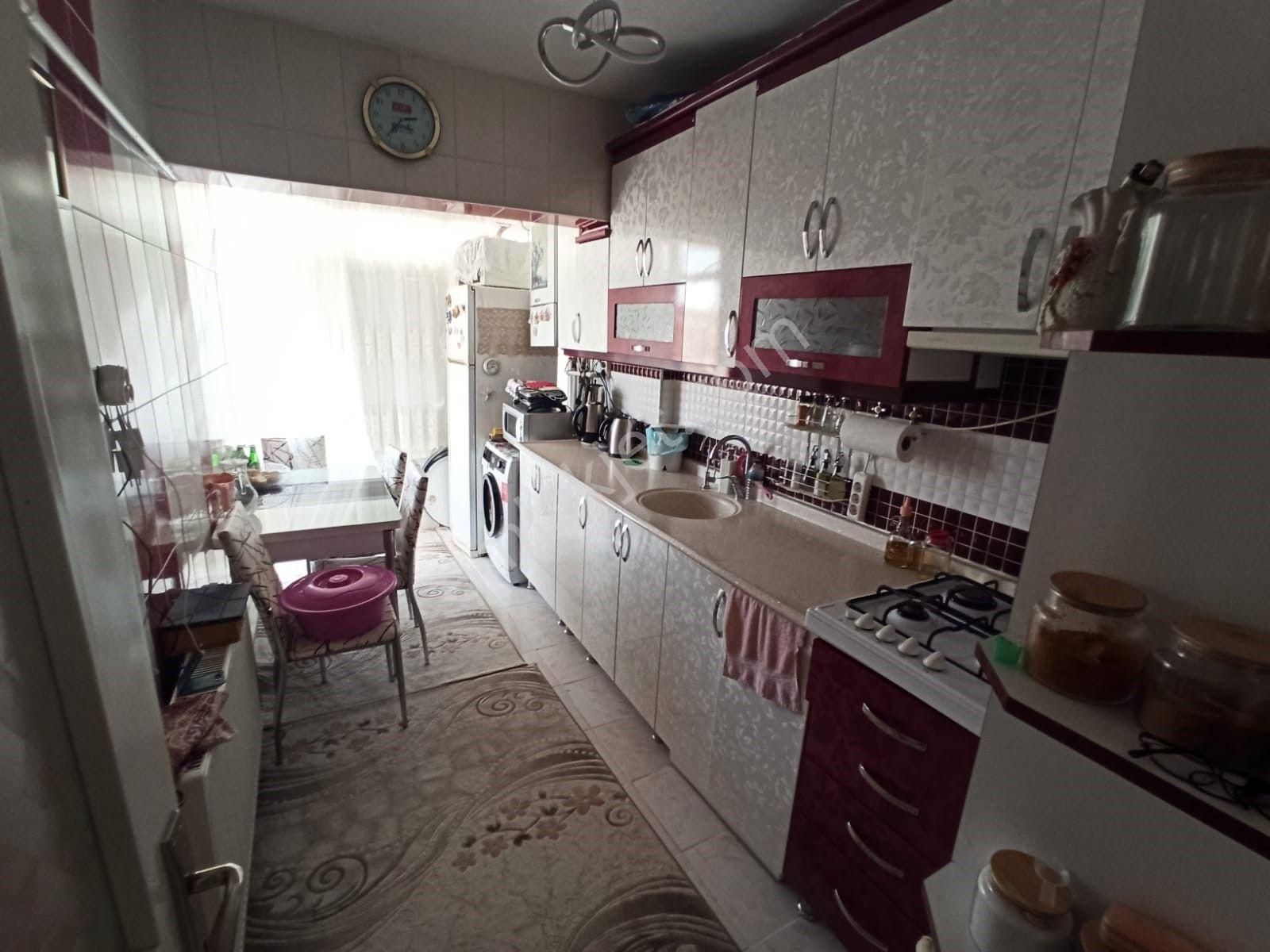 Örnek Emlak'tan Mareşal Çakmak Mah. 3+1 Satılık Daire