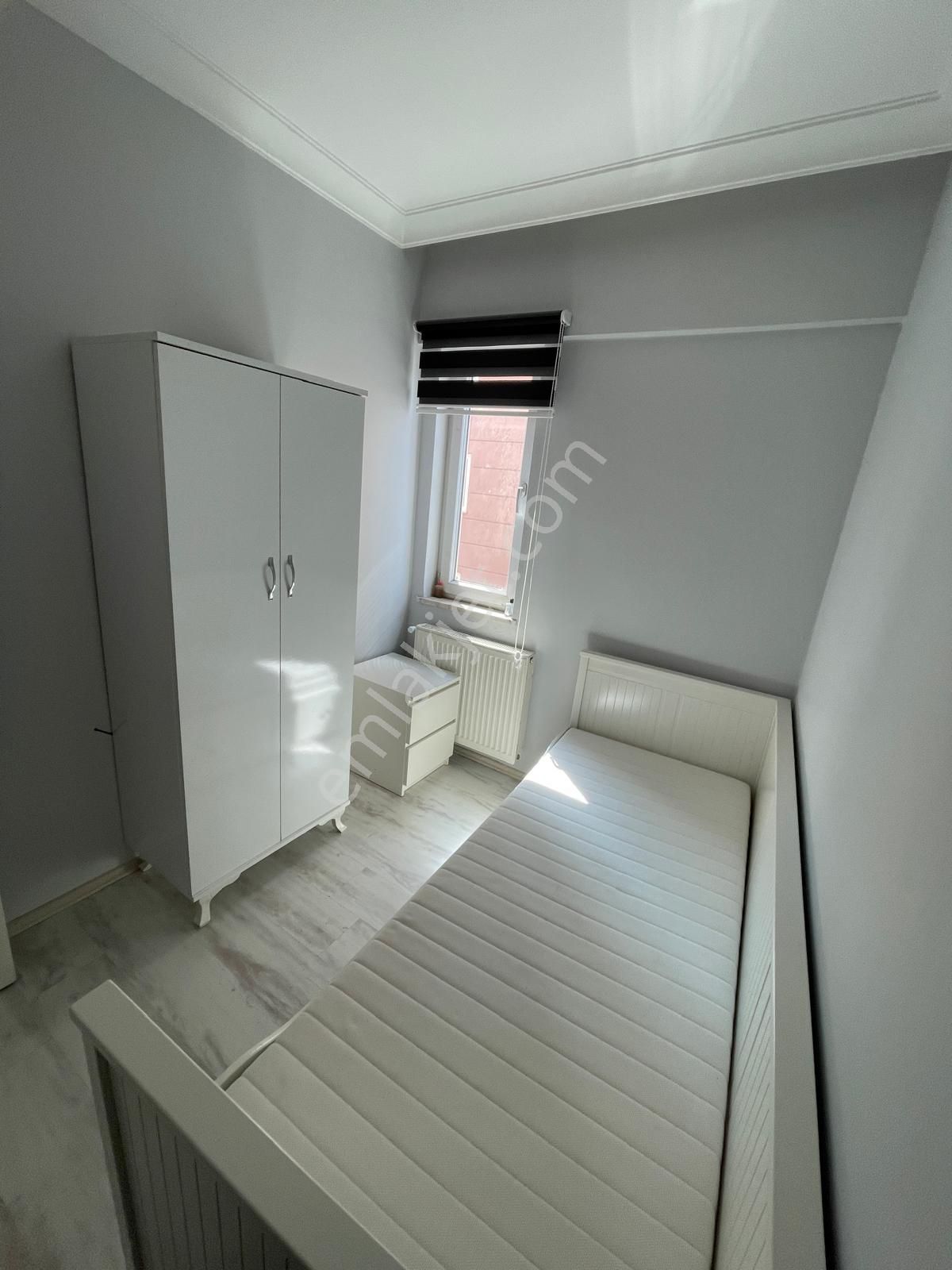 Almina'dan Geniş Siteler Bölgesinde 1+1 Kiralık Daire - Görsel 11