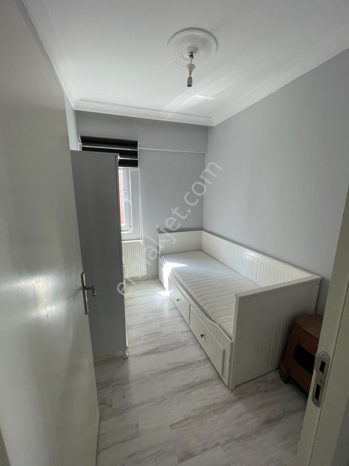 Almina'dan Geniş Siteler Bölgesinde 1+1 Kiralık Daire - Görsel 17