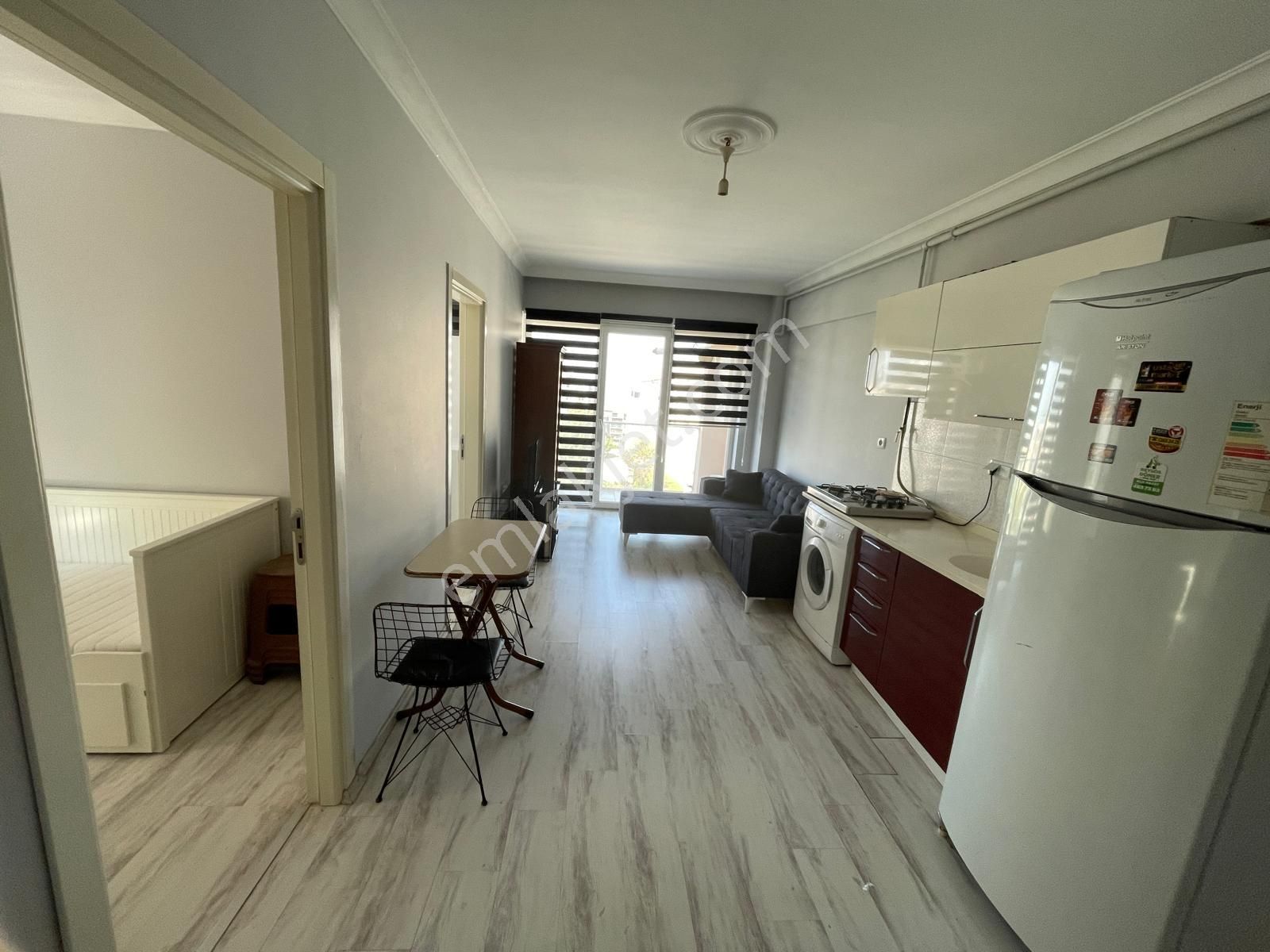 Almina'dan Geniş Siteler Bölgesinde 1+1 Kiralık Daire - Görsel 15