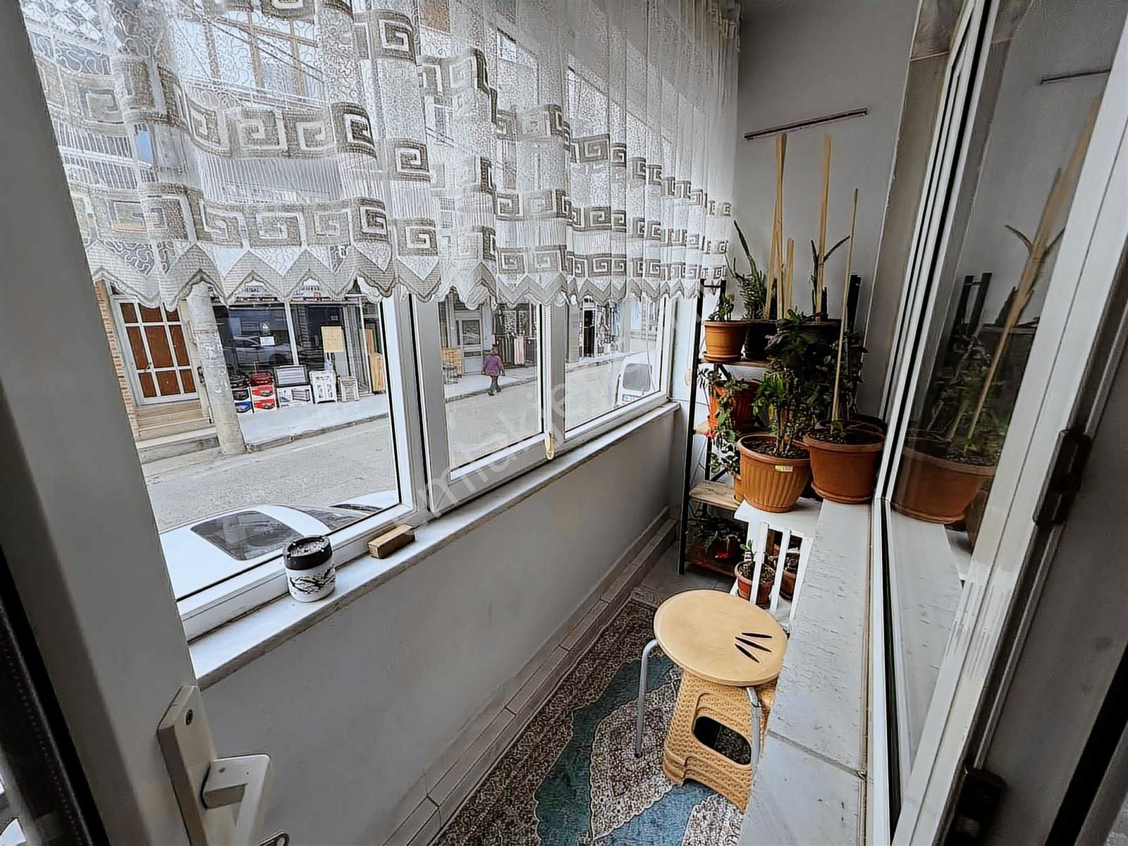 Hamitler Mahallesinde Cadde Üzeri Komple Satılık 3.5 Katlı Bina - Görsel 13