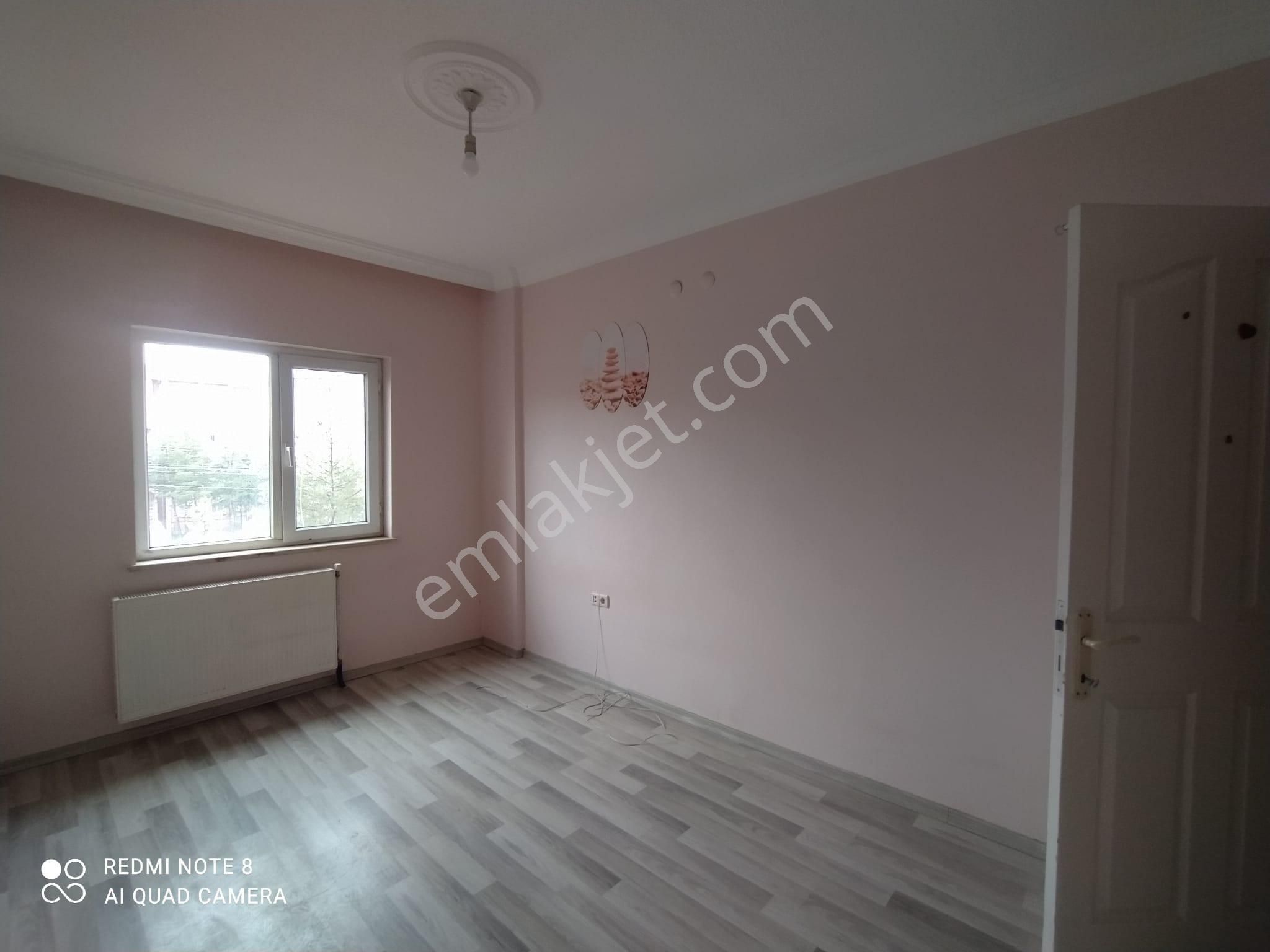 Üçkuyular Semt Pazarına Yakın 3+1 Kiralık Daire - Görsel 17