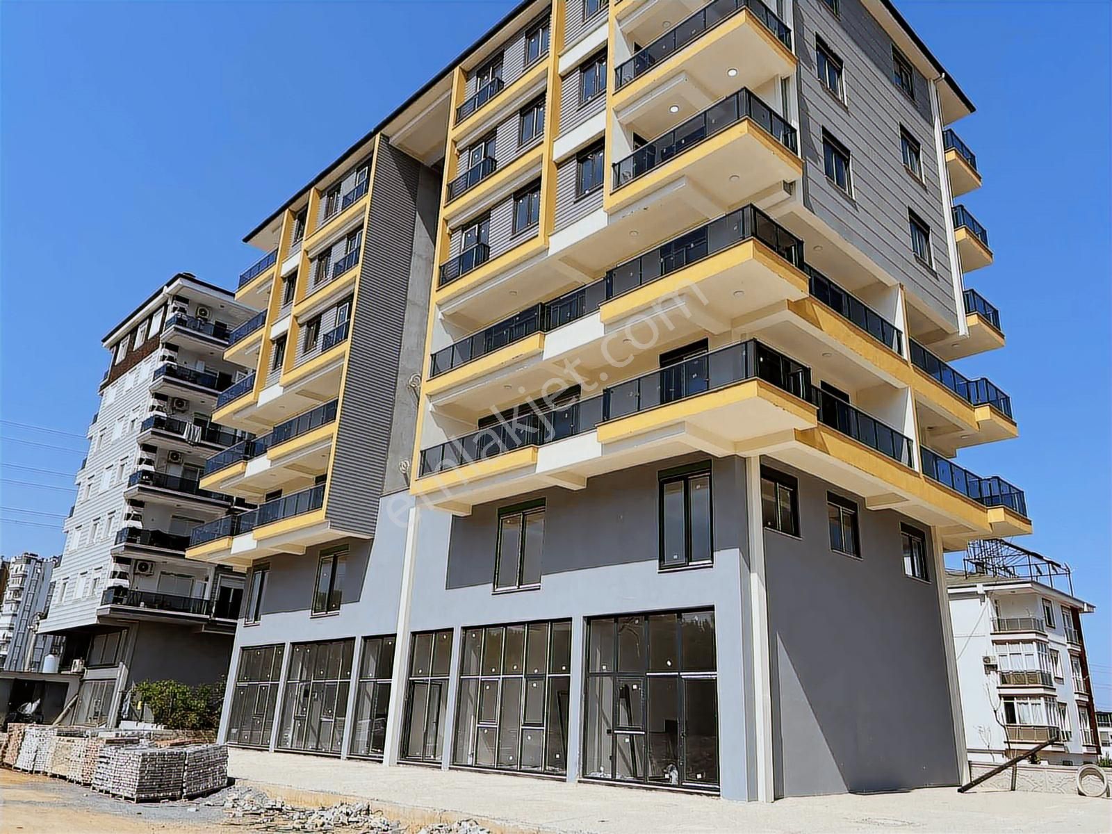 Yüzme Havuzlu Konsept Site İçerisinde 2+1 Daire