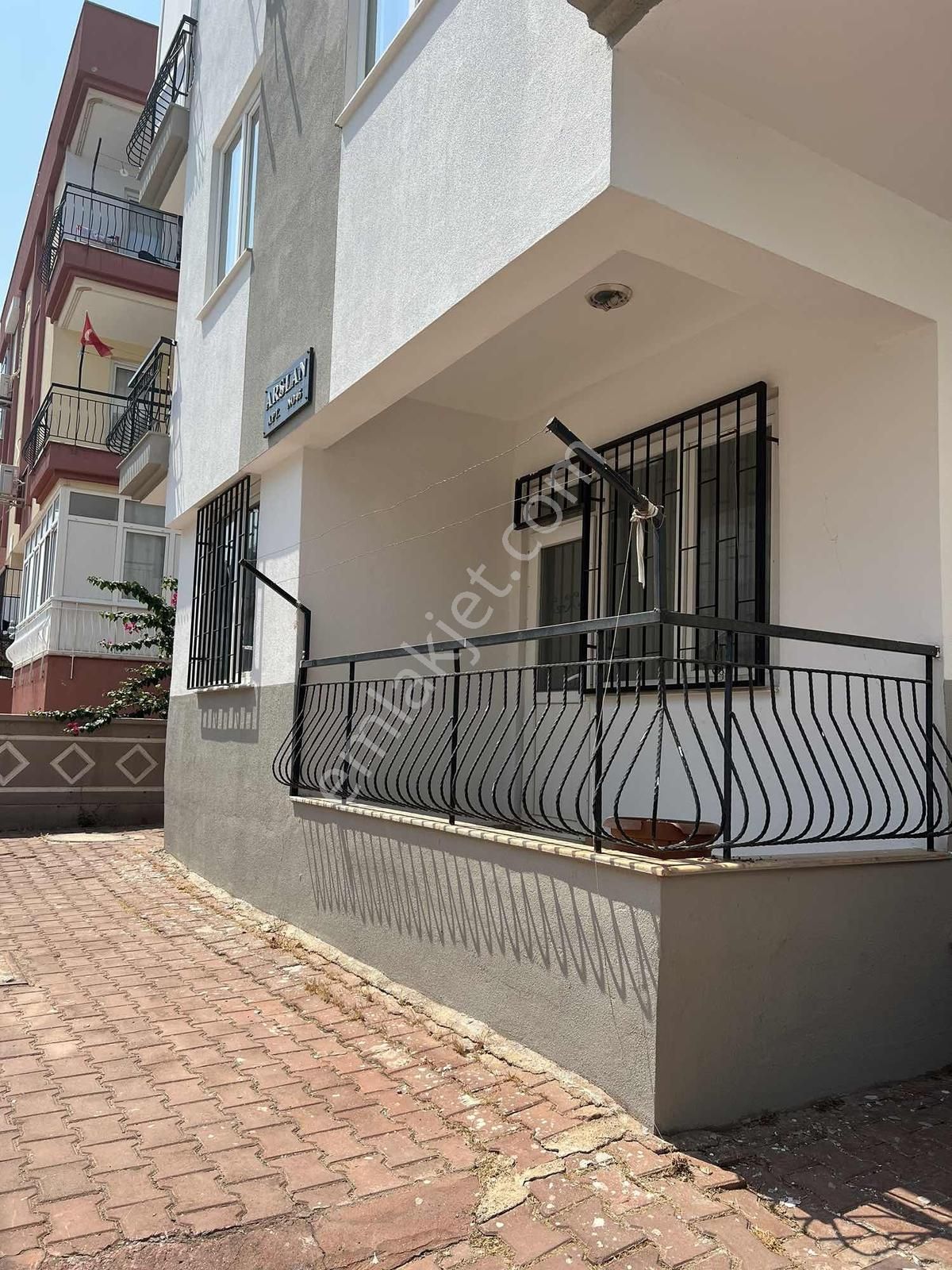 Antalya Kepez Kent Meydnı Na Yakın 2+1 Giriş Daire