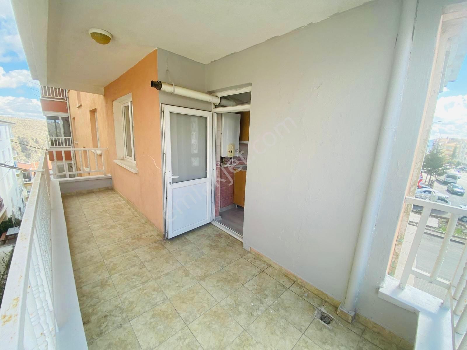 (1196) Keçiören Bademlik Caddede Orta Kat 3+1 Satılık Daire - Görsel 14