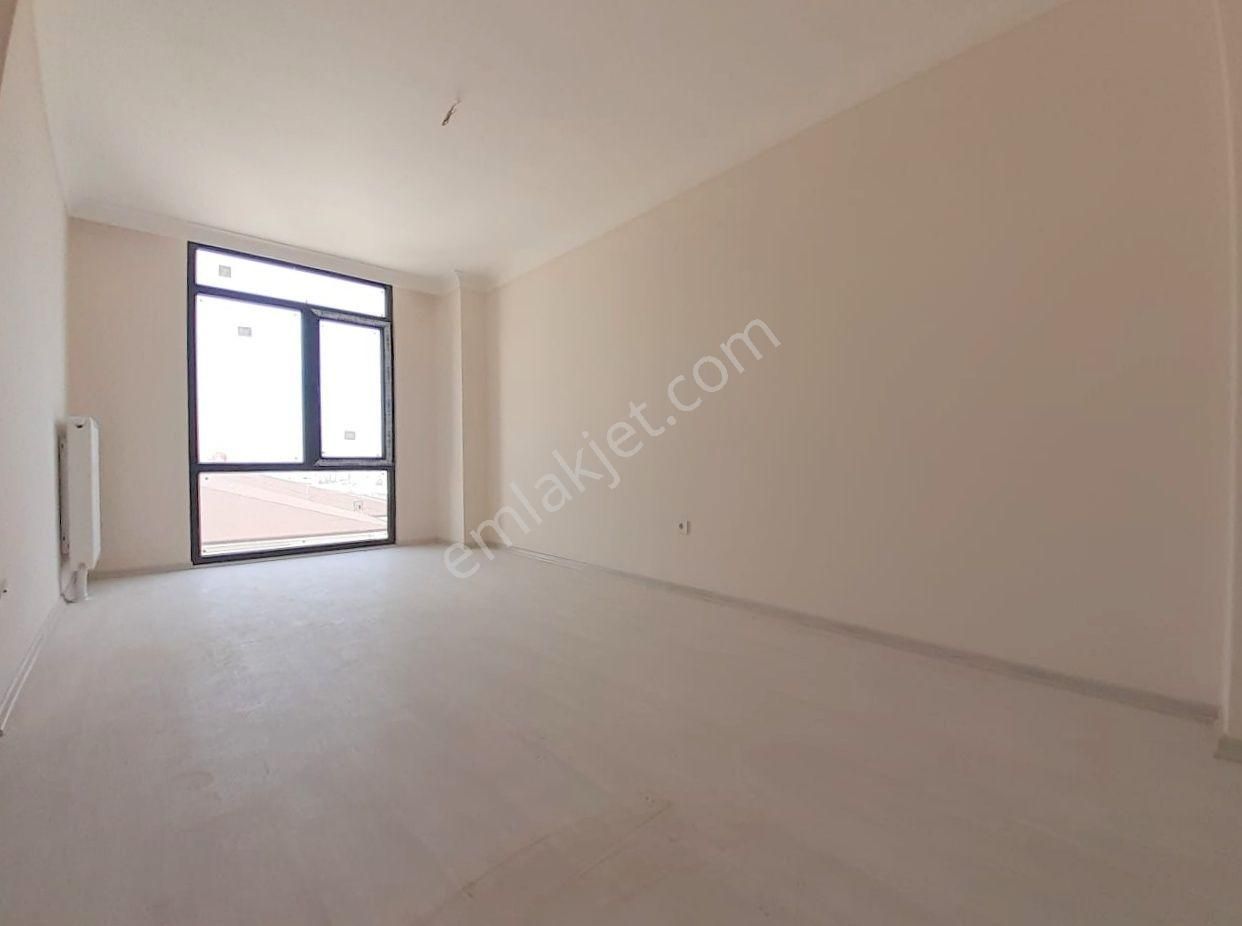 Mertcan'dan Havuzlu Güvenlikli Sitede Ara Kat 2+1 Daire - Görsel 8