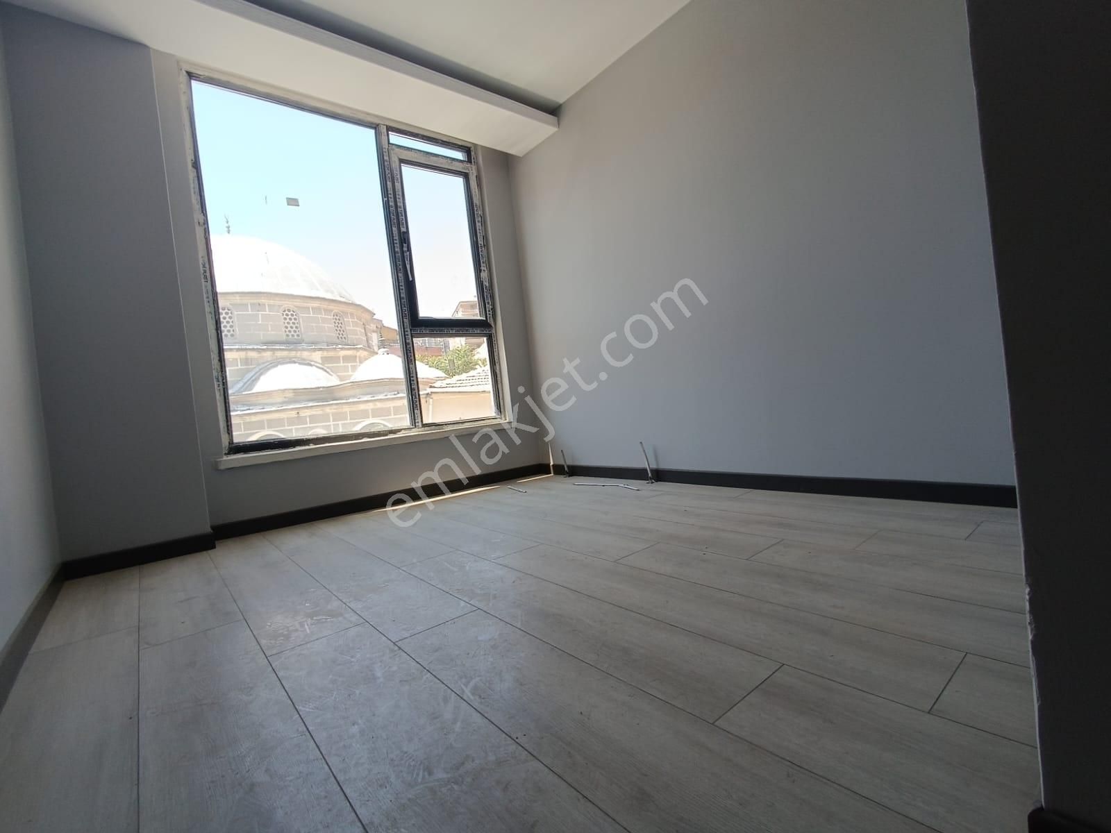 Kent'ten Boğaziçi'nde 3+1 Teraslı Yeni Oturuma Hazır Dubeks!!! - Görsel 15