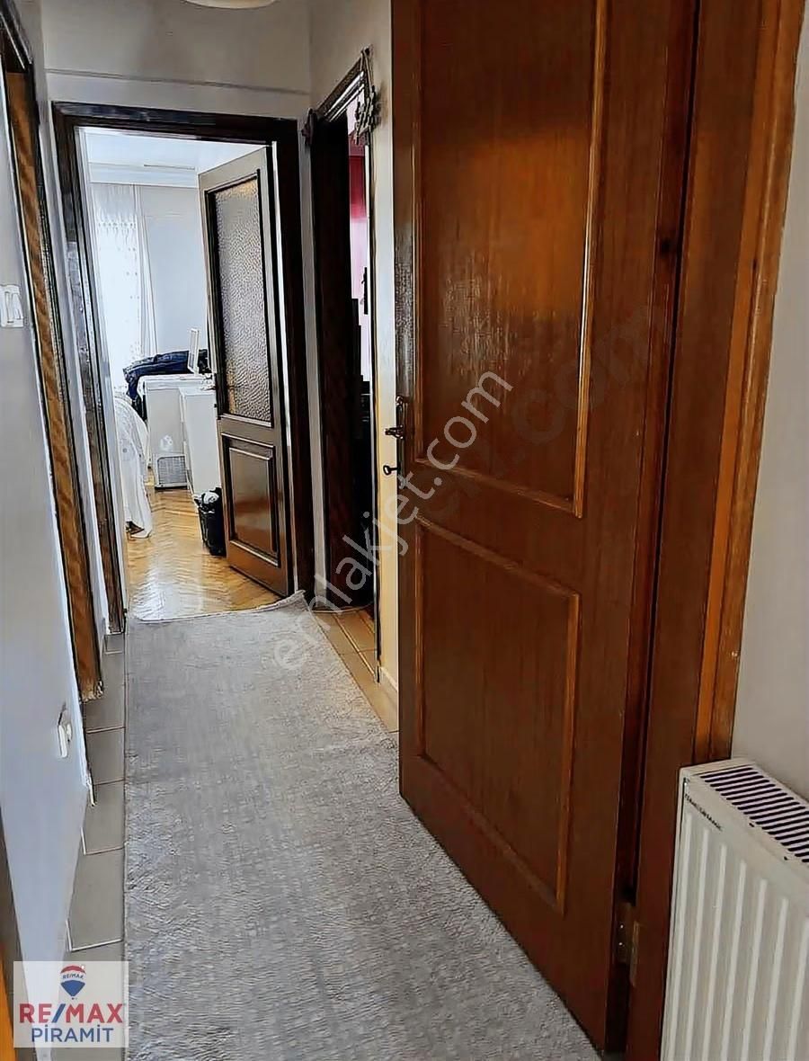 İcadiye Makastar Sokakta Geniş Metrekare 3+1 Dubleks - Görsel 4