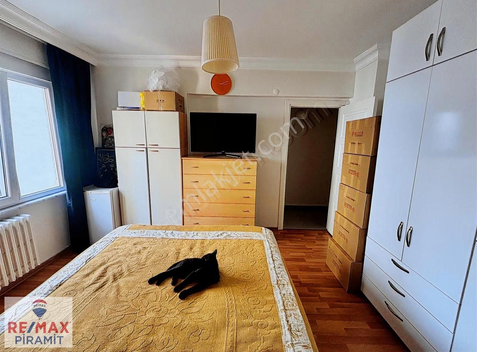 Pınar Kent Sitesinde Mimari Tasarımlı Ferah Kiralık 3+1 Daire - Görsel 14