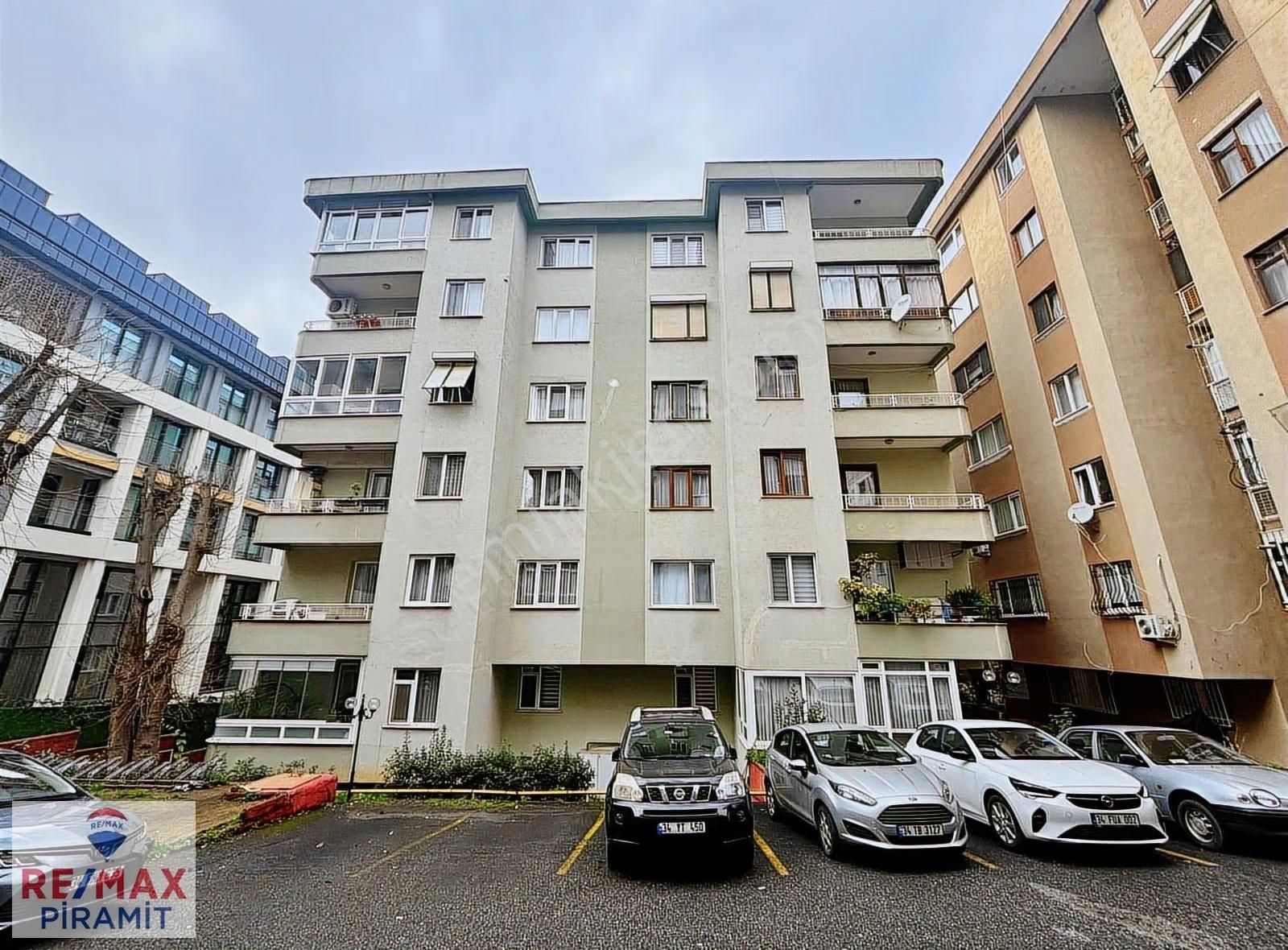 Pınar Kent Sitesinde Mimari Tasarımlı Ferah Kiralık 3+1 Daire - Görsel 3