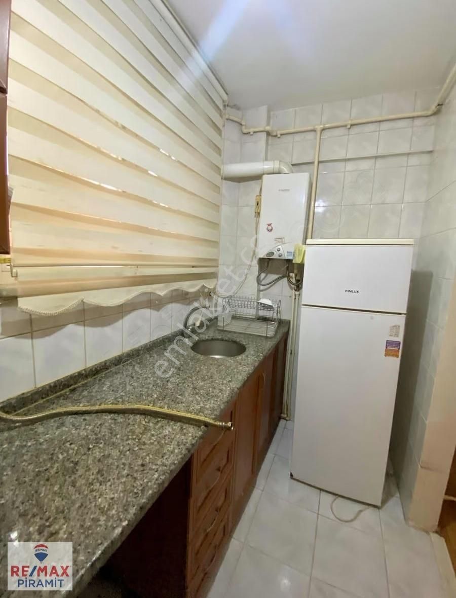 Acıbadem'de Bahçe Kullanımlı, Açık Otoparklı 2+1 Kiralık Daire - Görsel 6