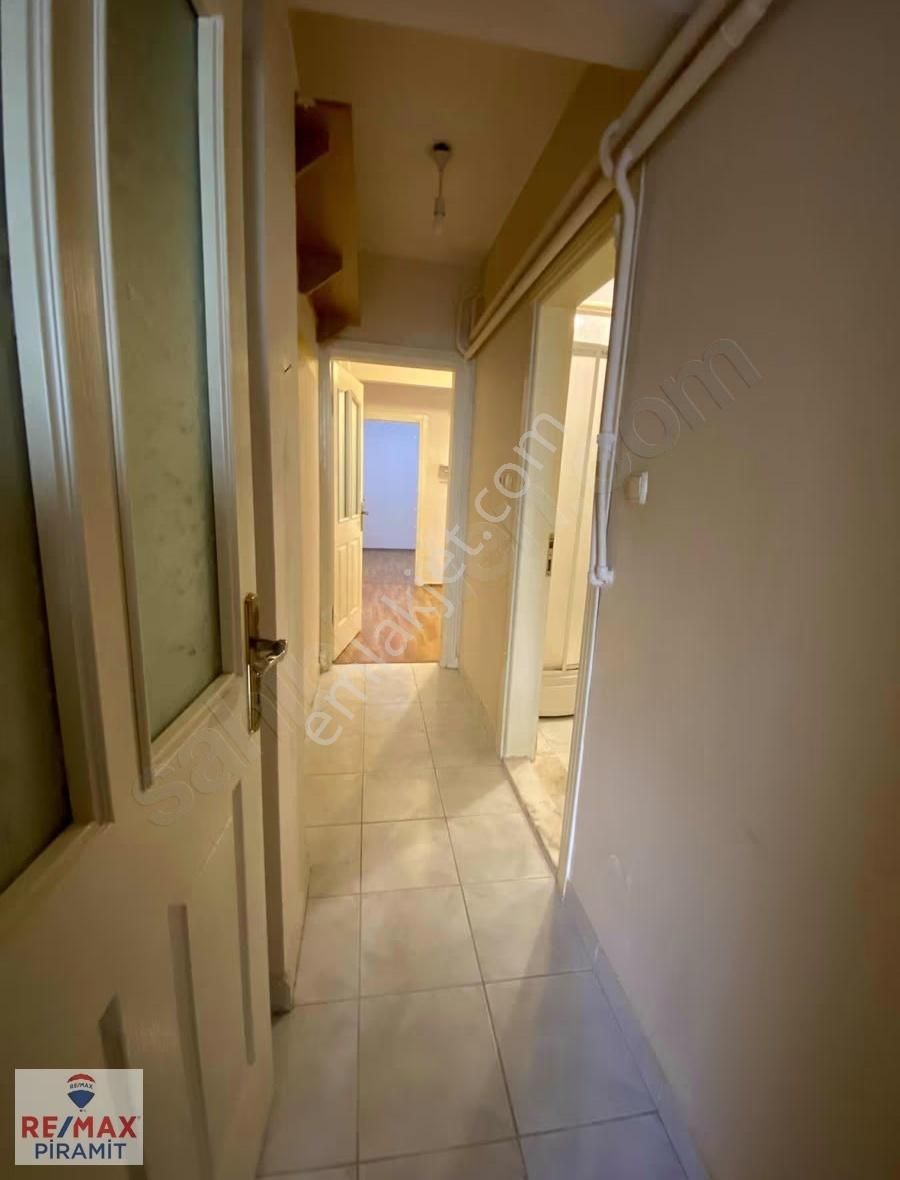 Acıbadem'de Bahçe Kullanımlı, Açık Otoparklı 2+1 Kiralık Daire - Görsel 4