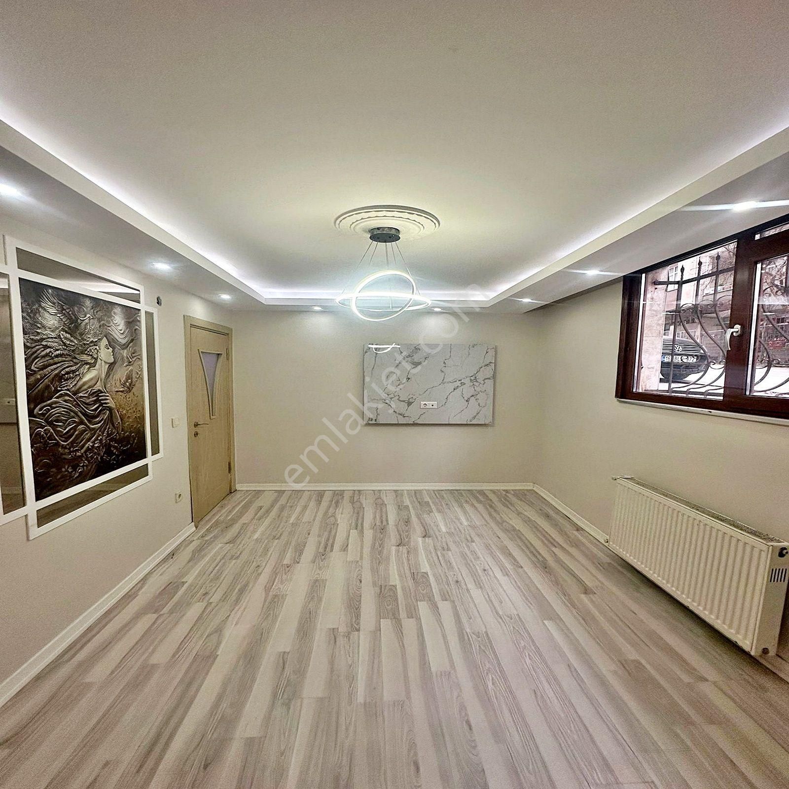 Yenikent Mahallesinde Lüks Dekorlu Satılık Bahçe Katı - Görsel 22