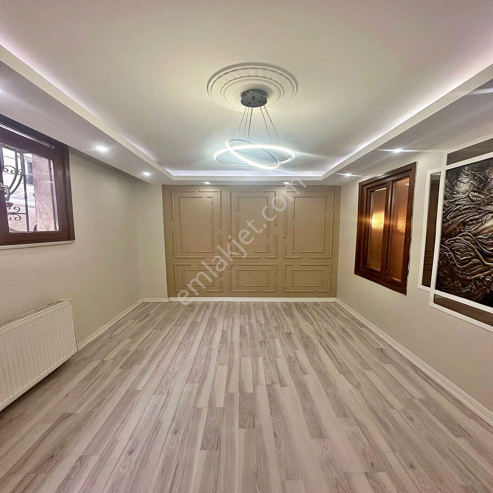 Yenikent Mahallesinde Lüks Dekorlu Satılık Bahçe Katı - Görsel 26