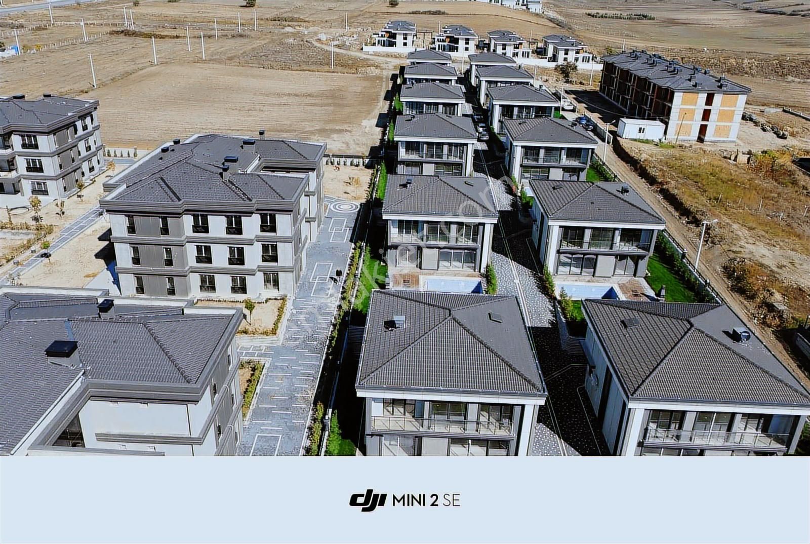 Çorlu Gölbaşı'nın Yanında Site İçinde Satılık Villa