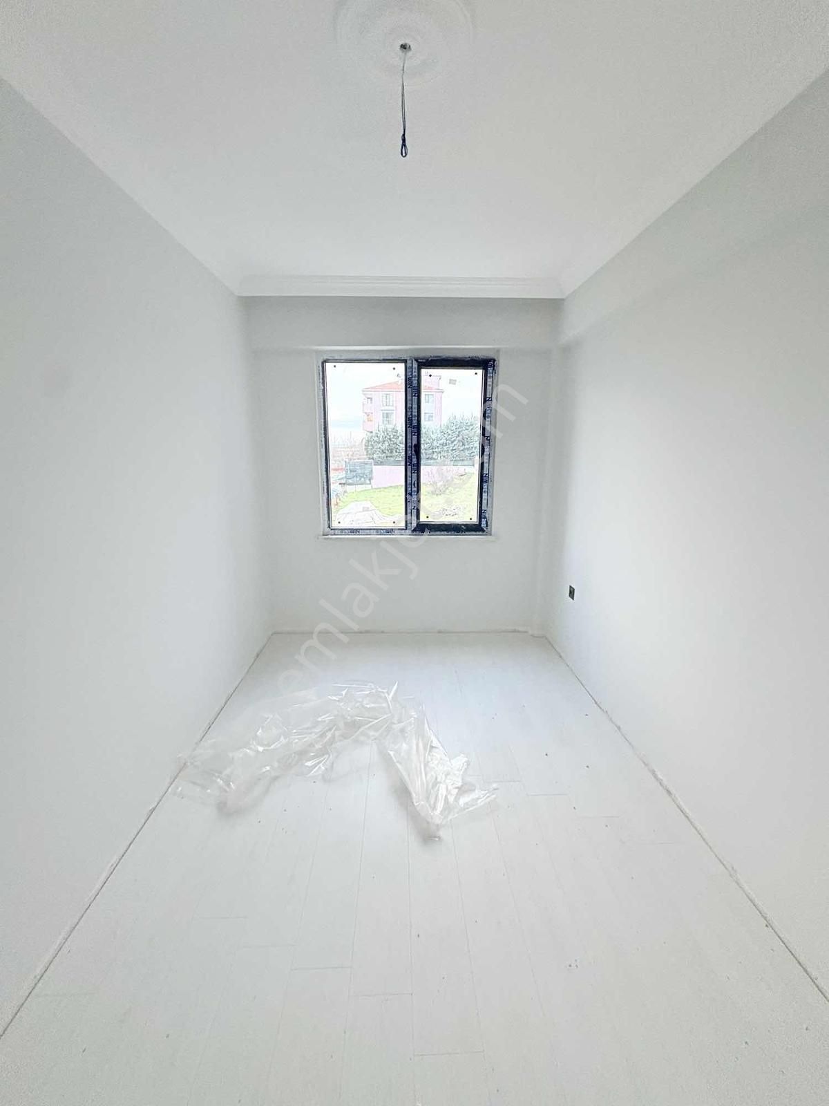 Satılık Geniş 2+1 Daire - Görsel 2