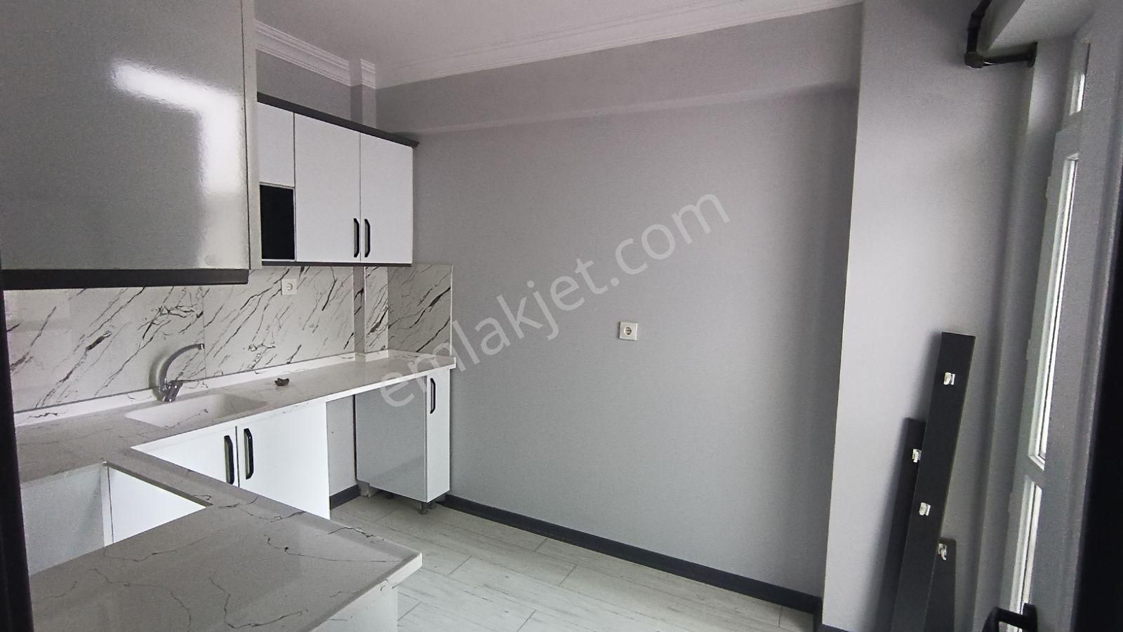 Hanay Emlak'tan 71 Evler Hastane Yakını İskanlı Satılık 2+0 - Görsel 3