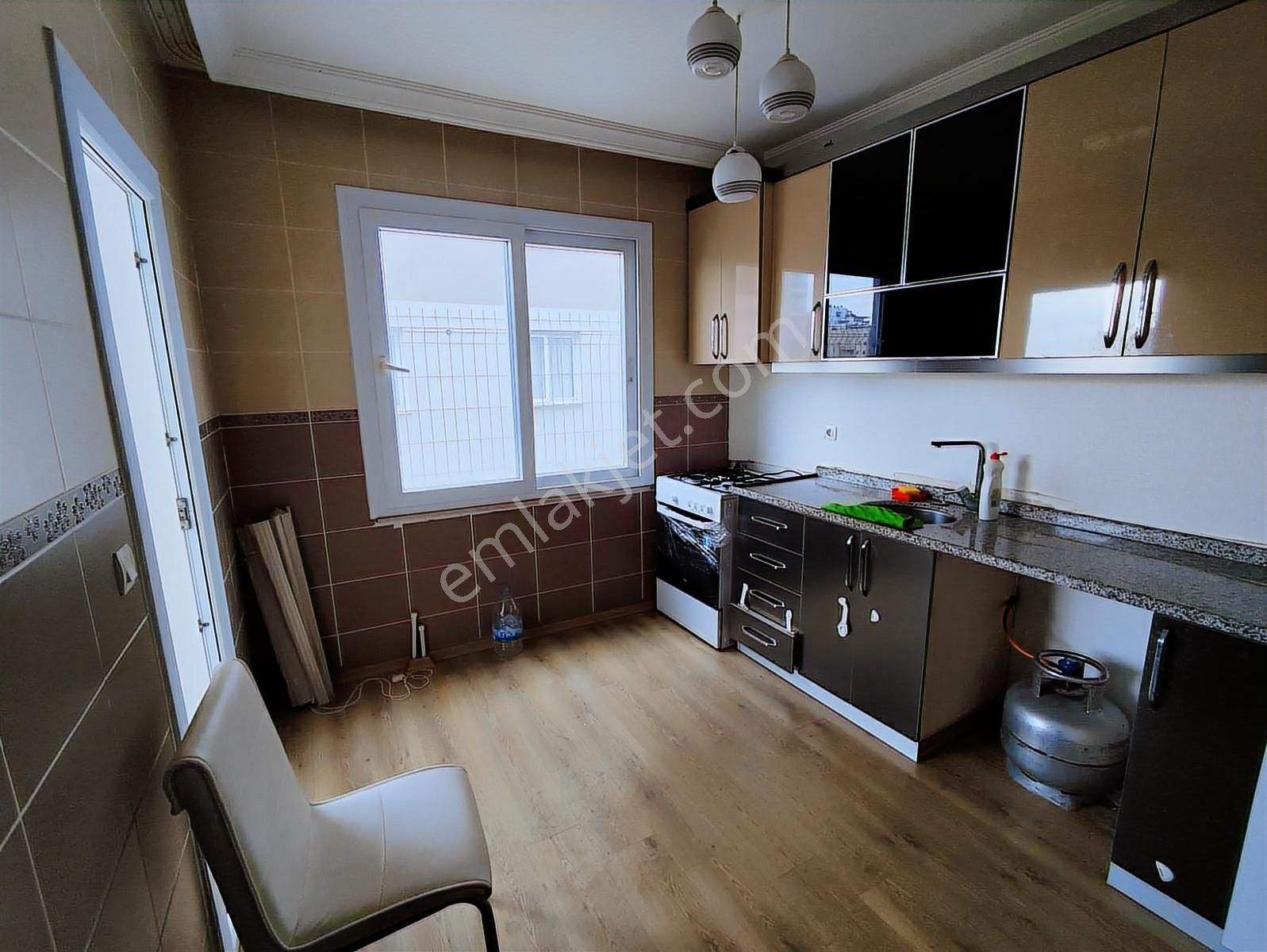 Taha Gayrimenkul Mezitli Fatih Mah Ara Kat 3+1 Güney Cephe - Görsel 5