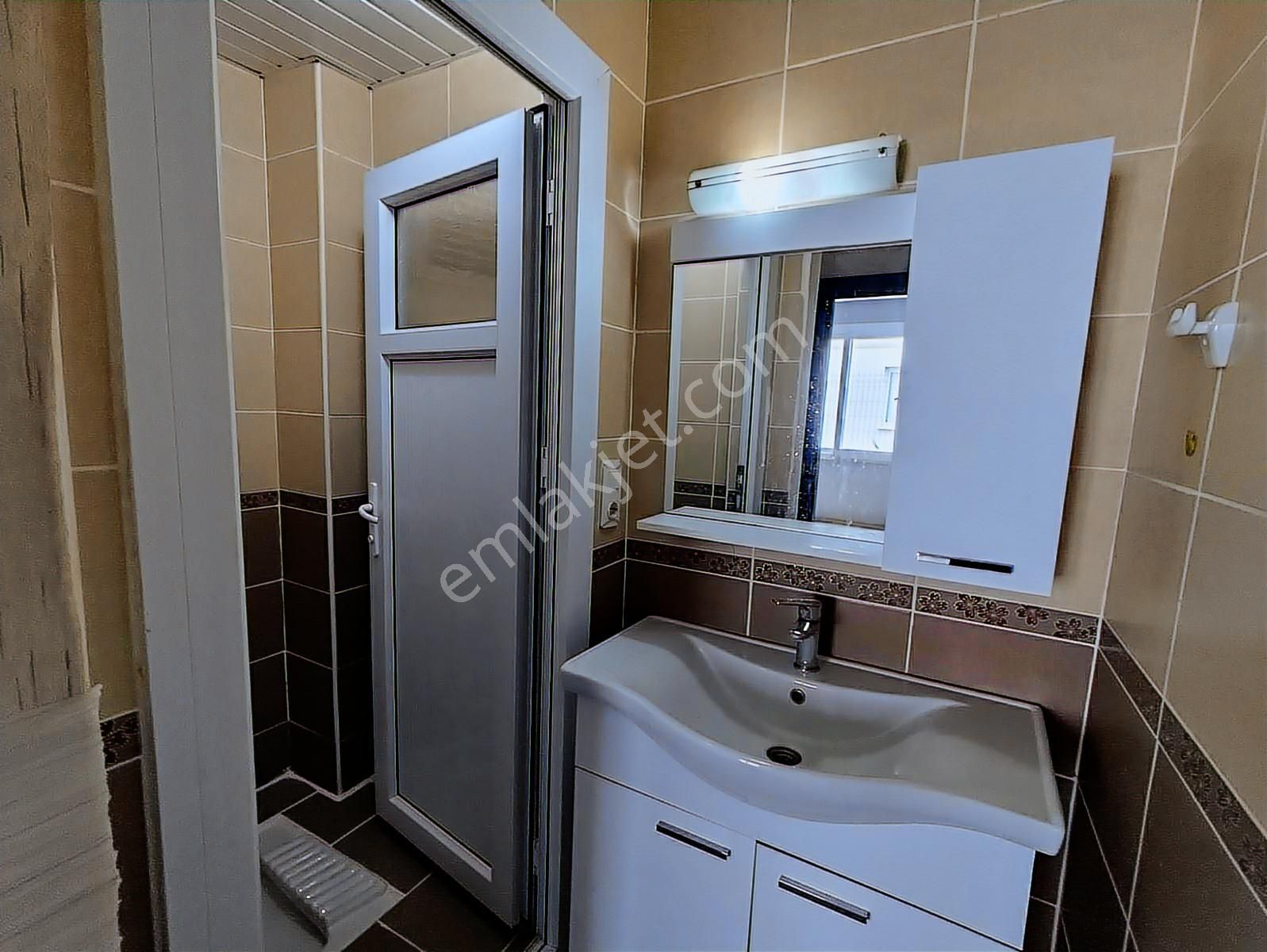 Taha Gayrimenkul Mezitli Fatih Mah Ara Kat 3+1 Güney Cephe - Görsel 14