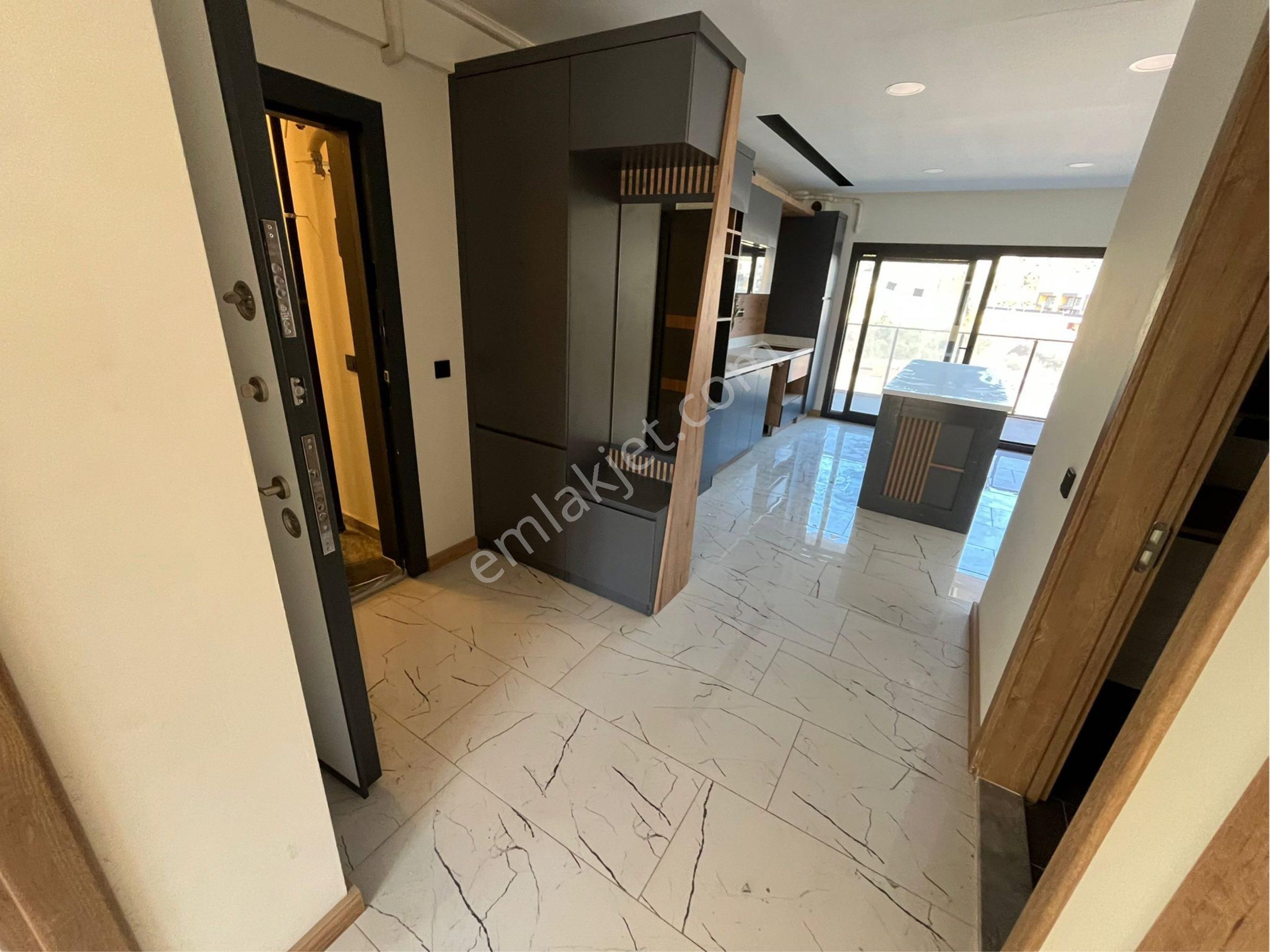 Kuşadası Ege Mahallesinde Havuzlu Sıfır Daire - Görsel 9