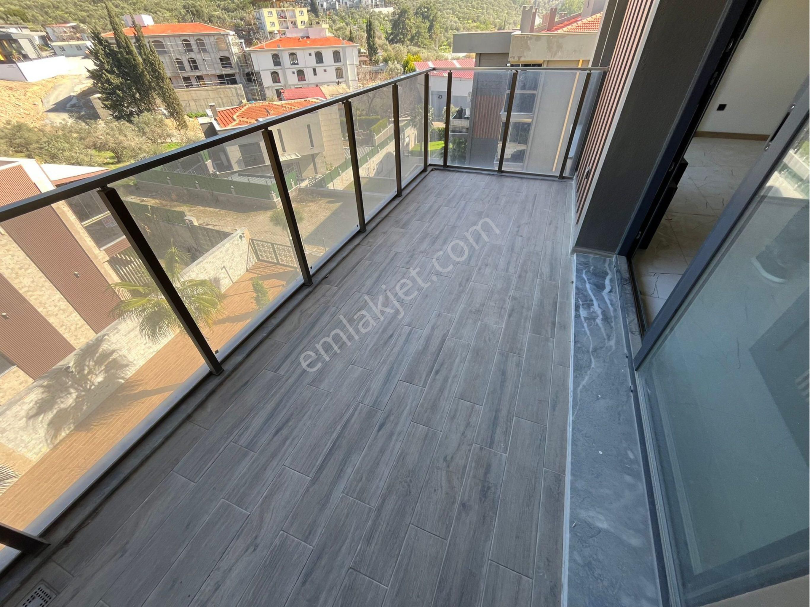 Kuşadası Ege Mahallesinde Havuzlu Sıfır Daire - Görsel 13