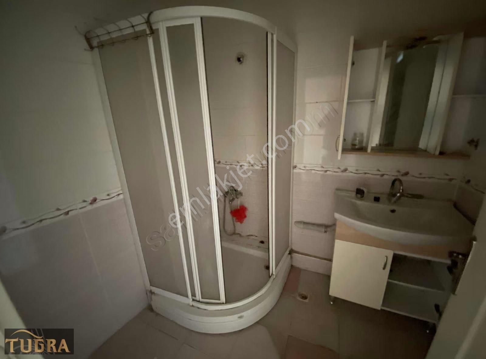 Tuğradan Otogar Bölgesinde 3+1 Kiralık Daire - Görsel 2