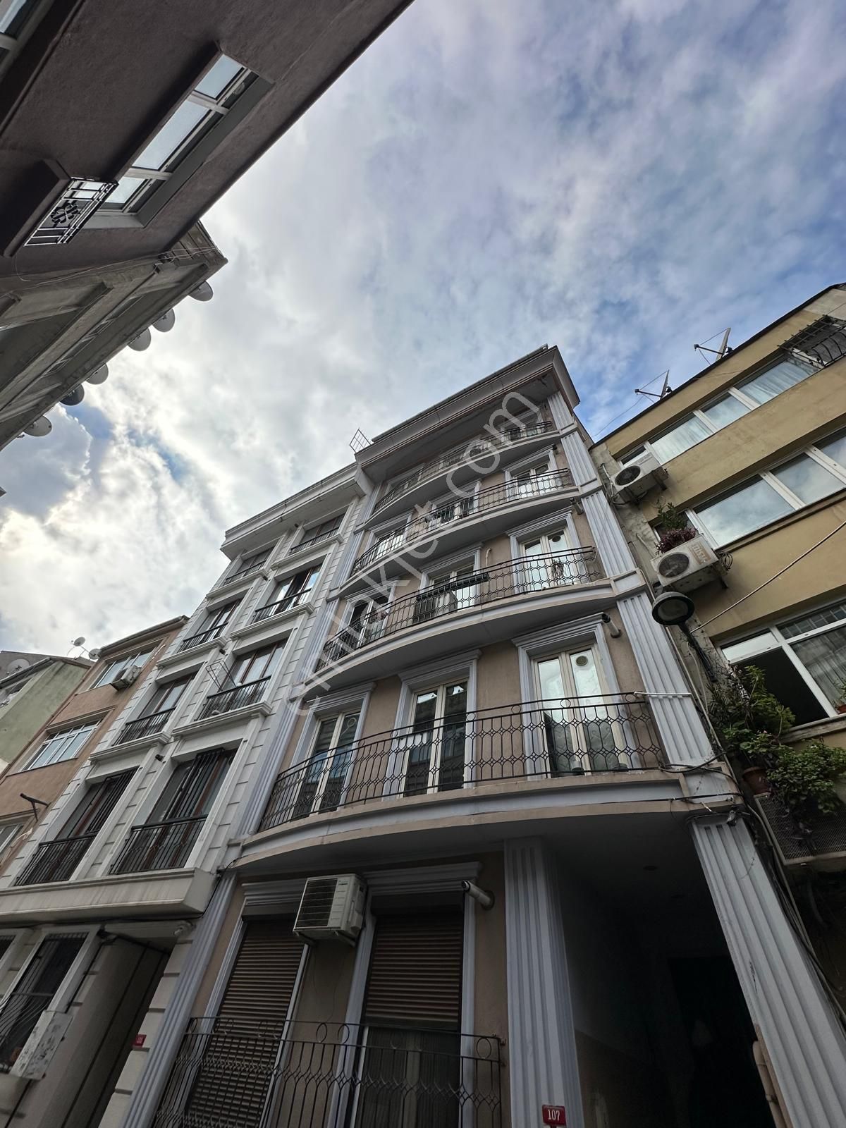 Harbiye Satılık 4+2 Ana Caddeye 3 Dakikada Şehrin Merkezinde - Görsel 5