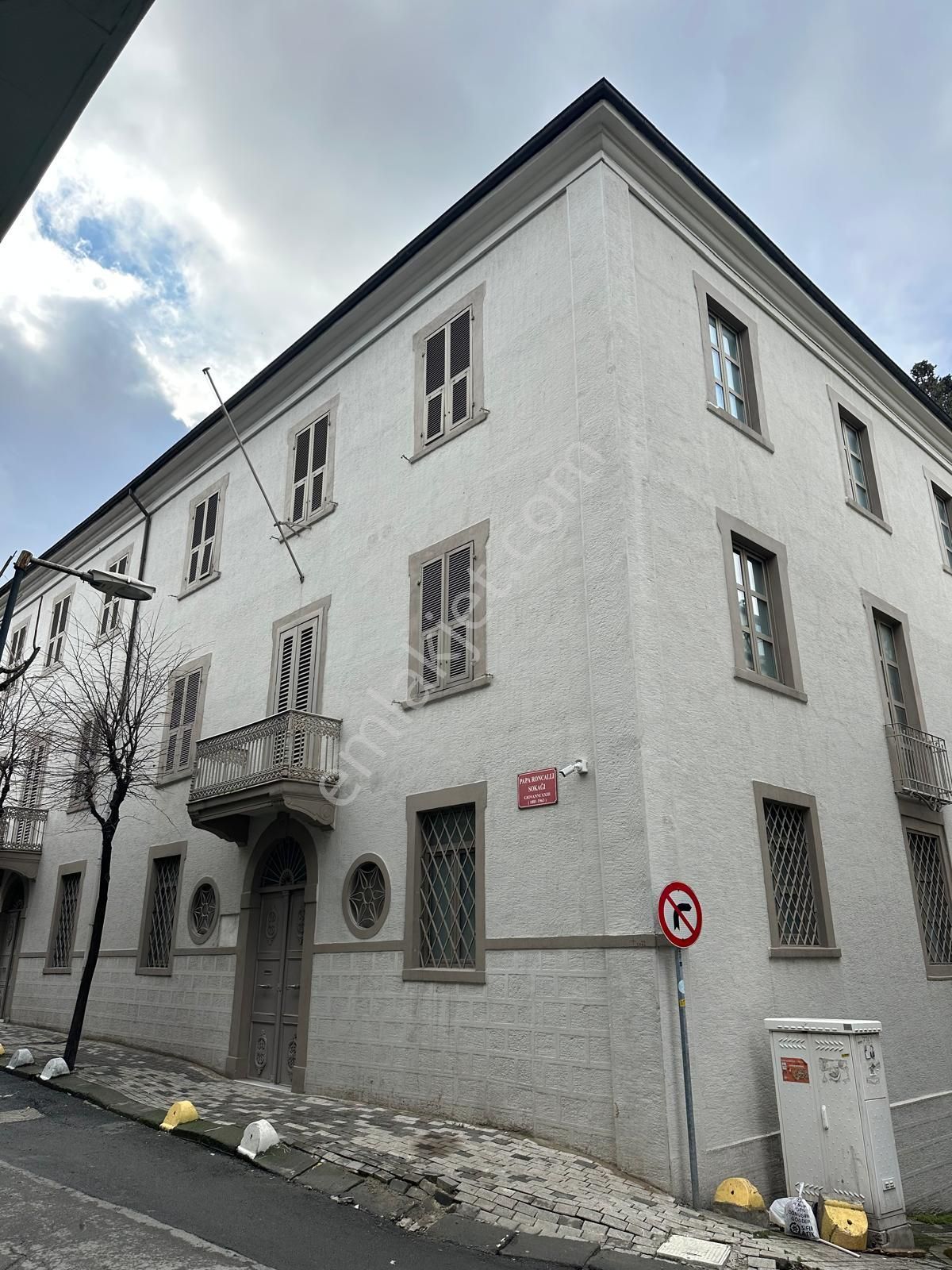 Harbiye Satılık 4+2 Ana Caddeye 3 Dakikada Şehrin Merkezinde - Görsel 3