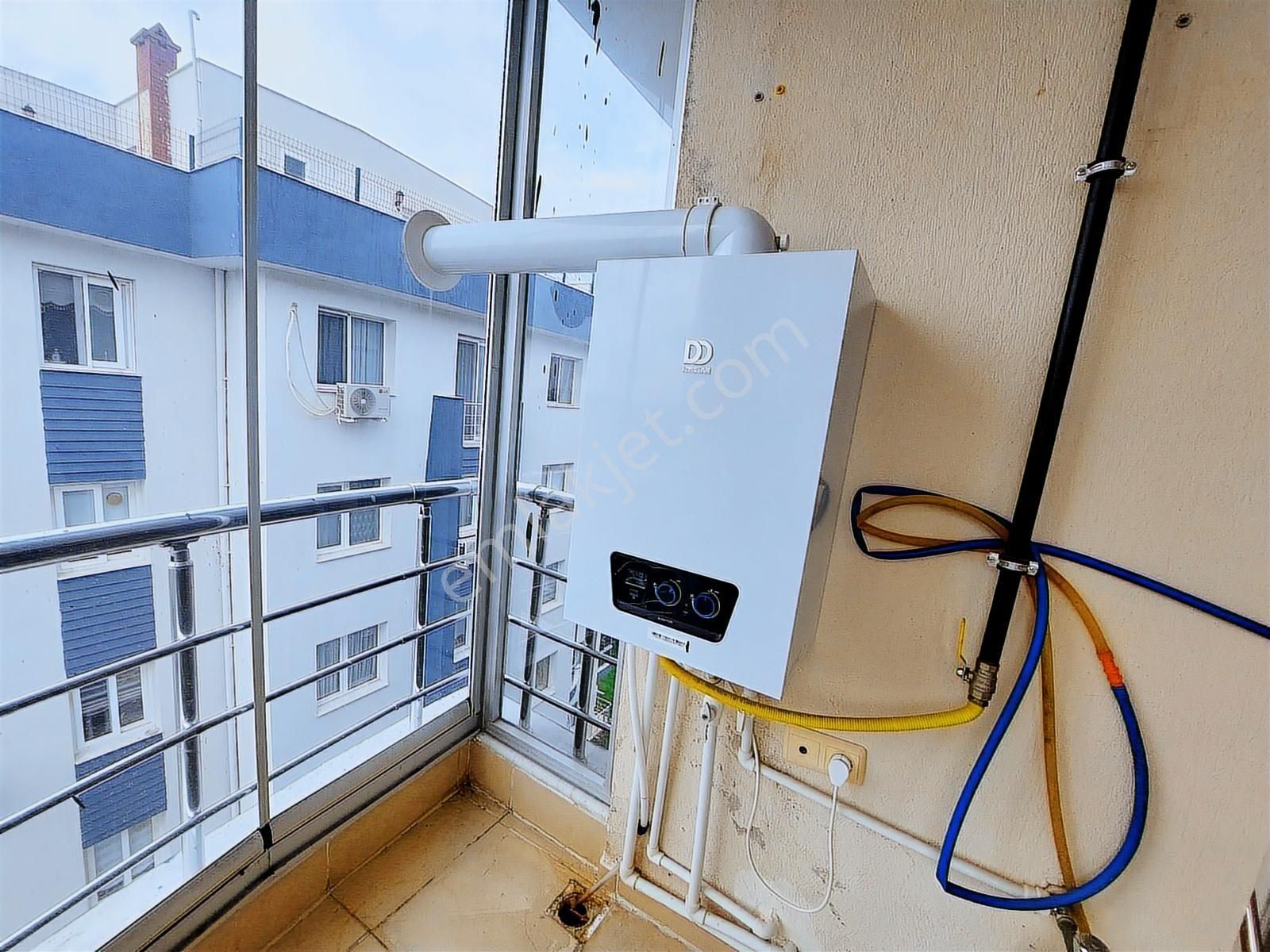 Doğalgazlı Ve Deniz Manzaralı Havuzlu Sitede Geniş 3+1 Daire - Görsel 20