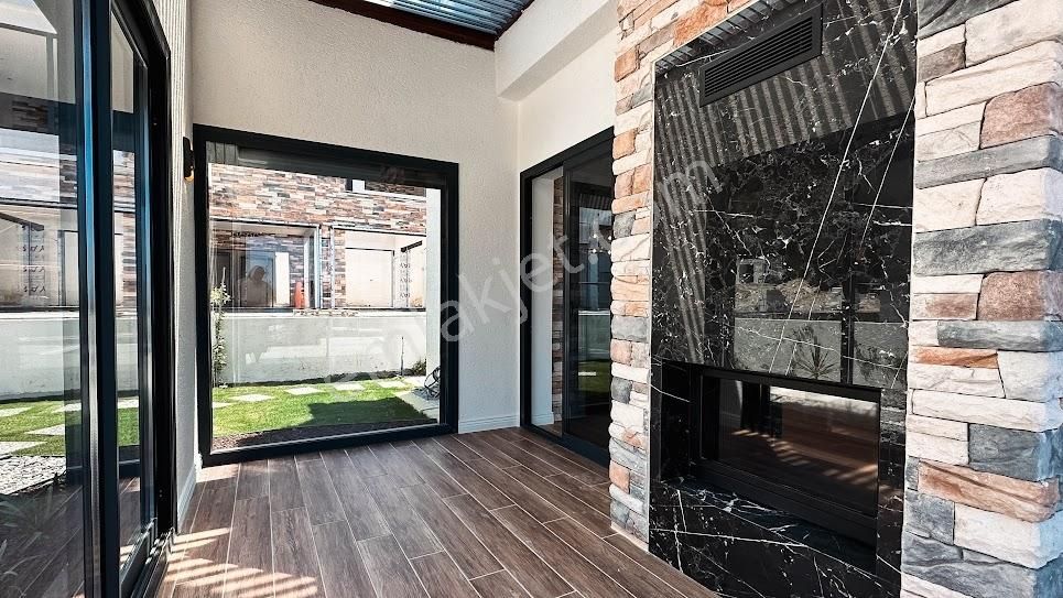 Kadınlar Denizinde Özel Havuzlu Deniz Manzaralı Ultra Lüks 5+1 - Görsel 31