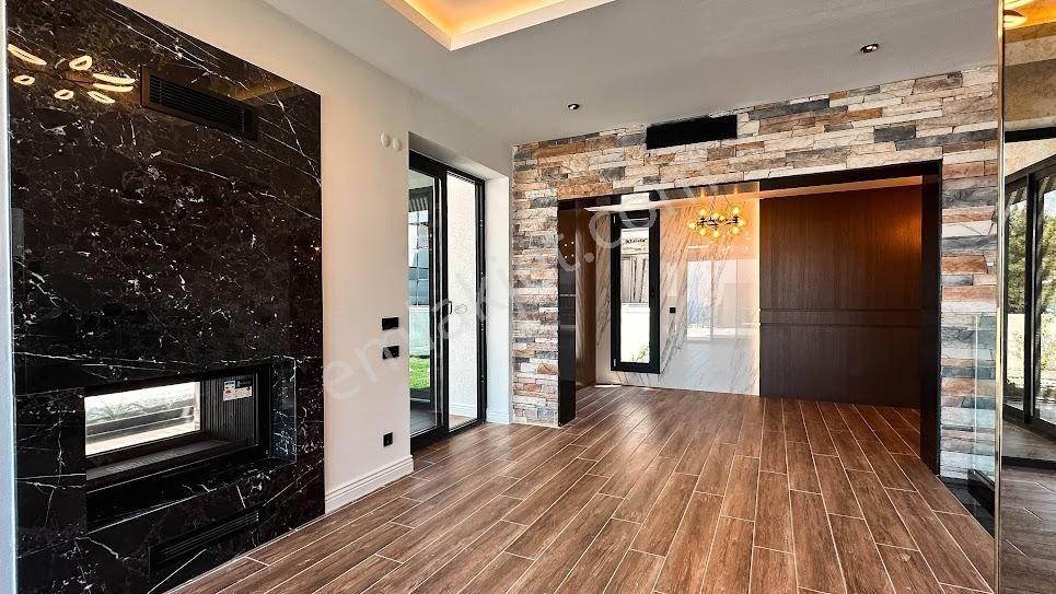 Kadınlar Denizinde Özel Havuzlu Deniz Manzaralı Ultra Lüks 5+1 - Görsel 24