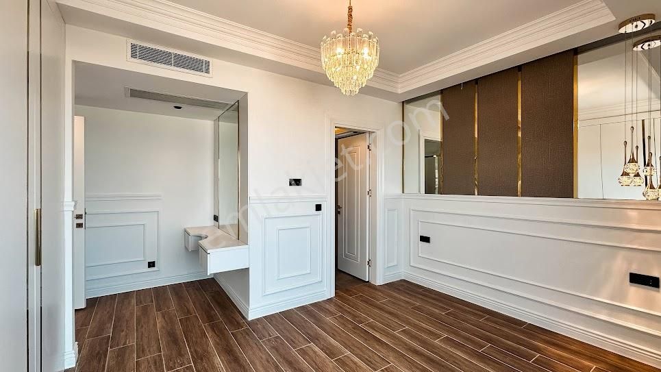 Kadınlar Denizinde Özel Havuzlu Deniz Manzaralı Ultra Lüks 5+1 - Görsel 20