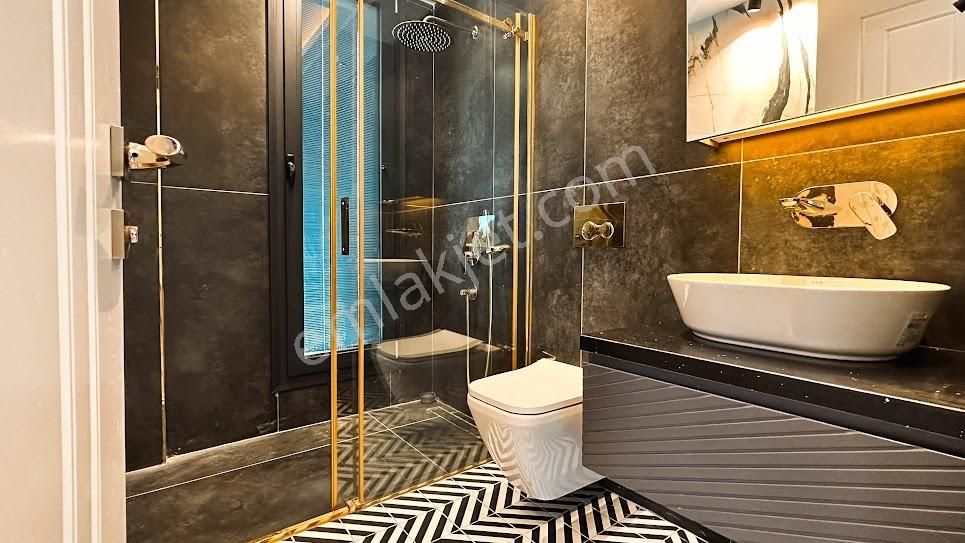 Kadınlar Denizinde Özel Havuzlu Deniz Manzaralı Ultra Lüks 5+1 - Görsel 12