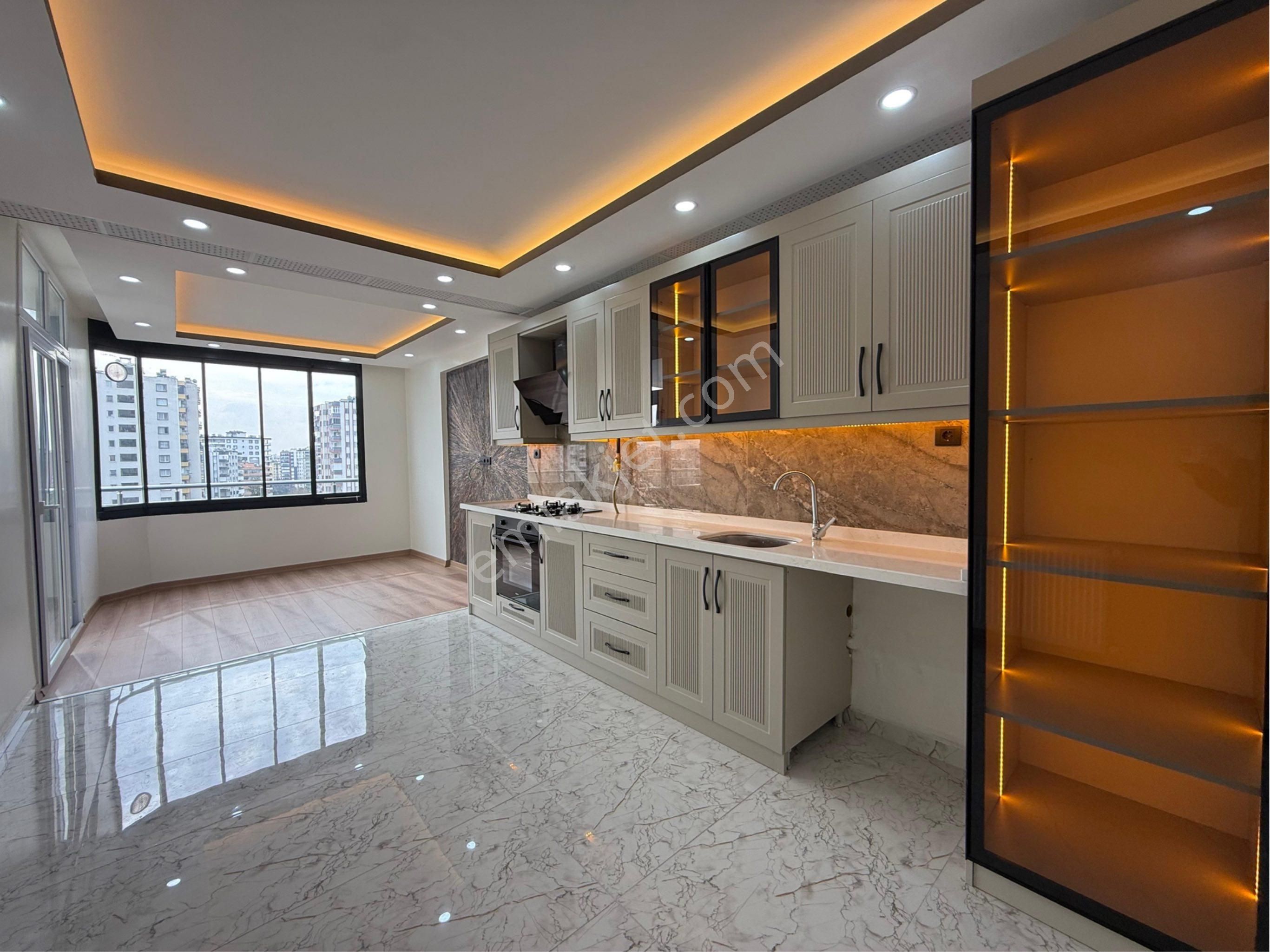 Hayal Park Civarı Ultra Lüx Site İçerisinde 4+1 Satılık Daire