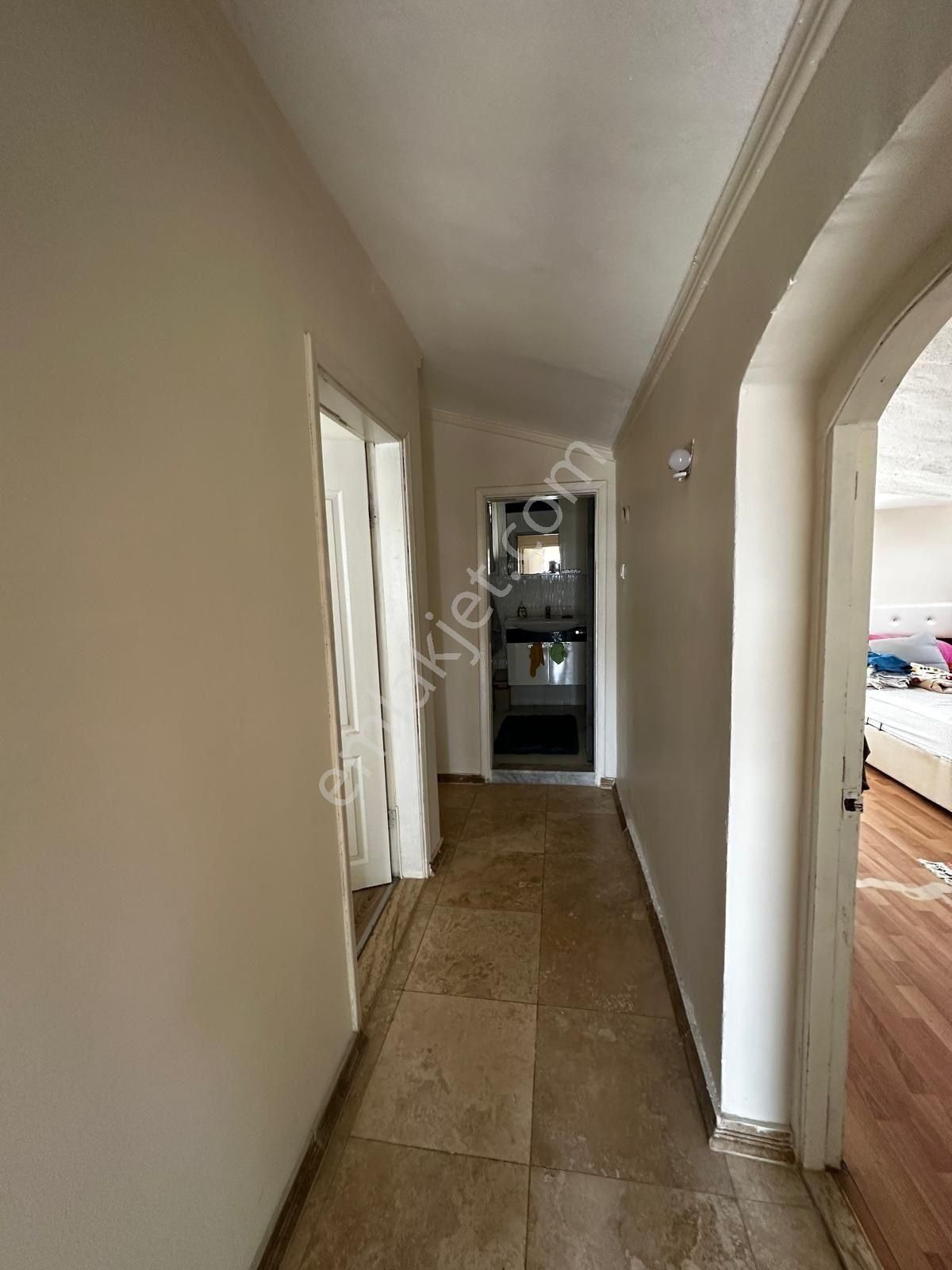 Kuşadası Marinada Deniz Manzaralı 3+1 Çatı Dubleks - Görsel 9