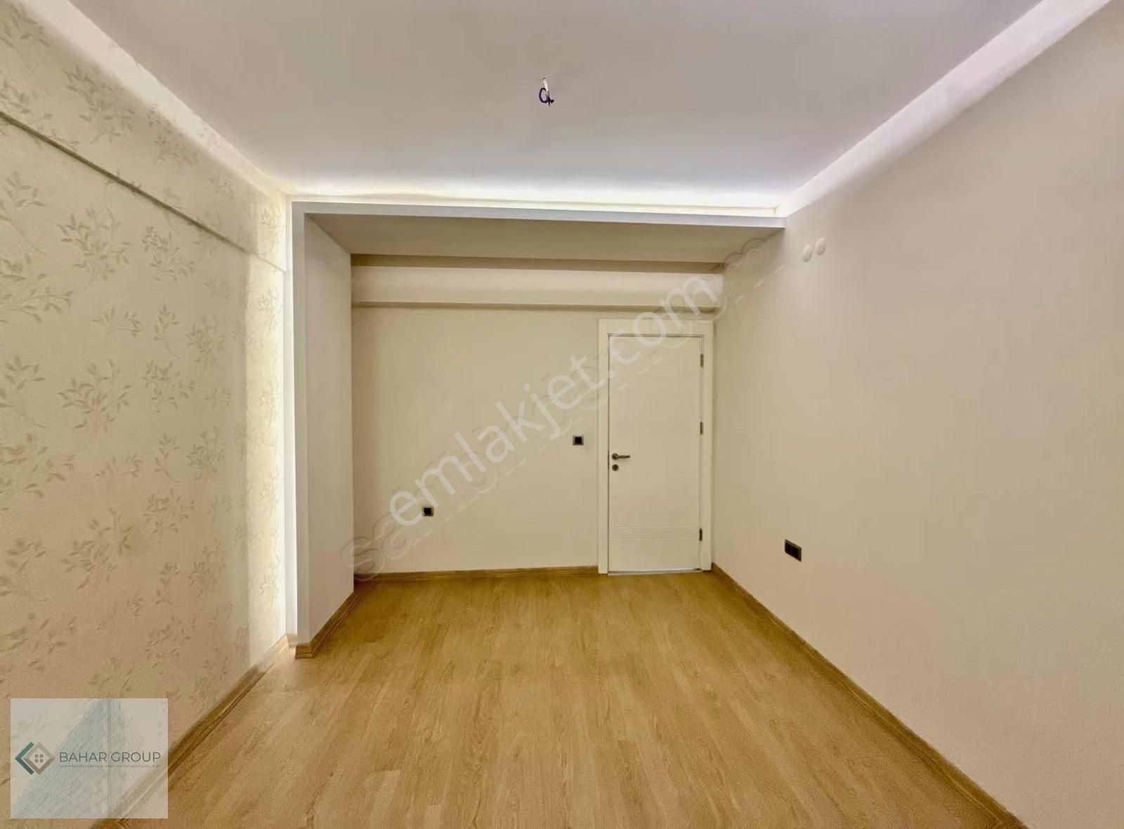 Meskenli Güneybatı Cephe Hastane Yanı Lüks Daire - Görsel 16