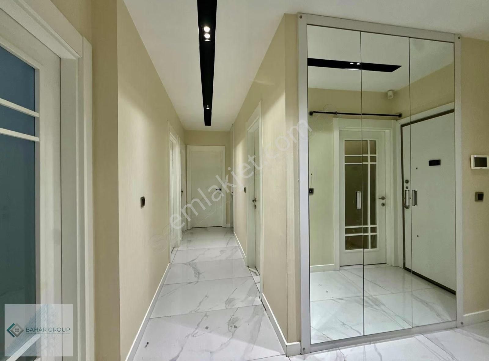 Meskenli Güneybatı Cephe Hastane Yanı Lüks Daire - Görsel 20