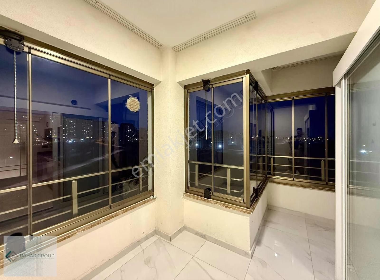 Meskenli Güneybatı Cephe Hastane Yanı Lüks Daire - Görsel 7