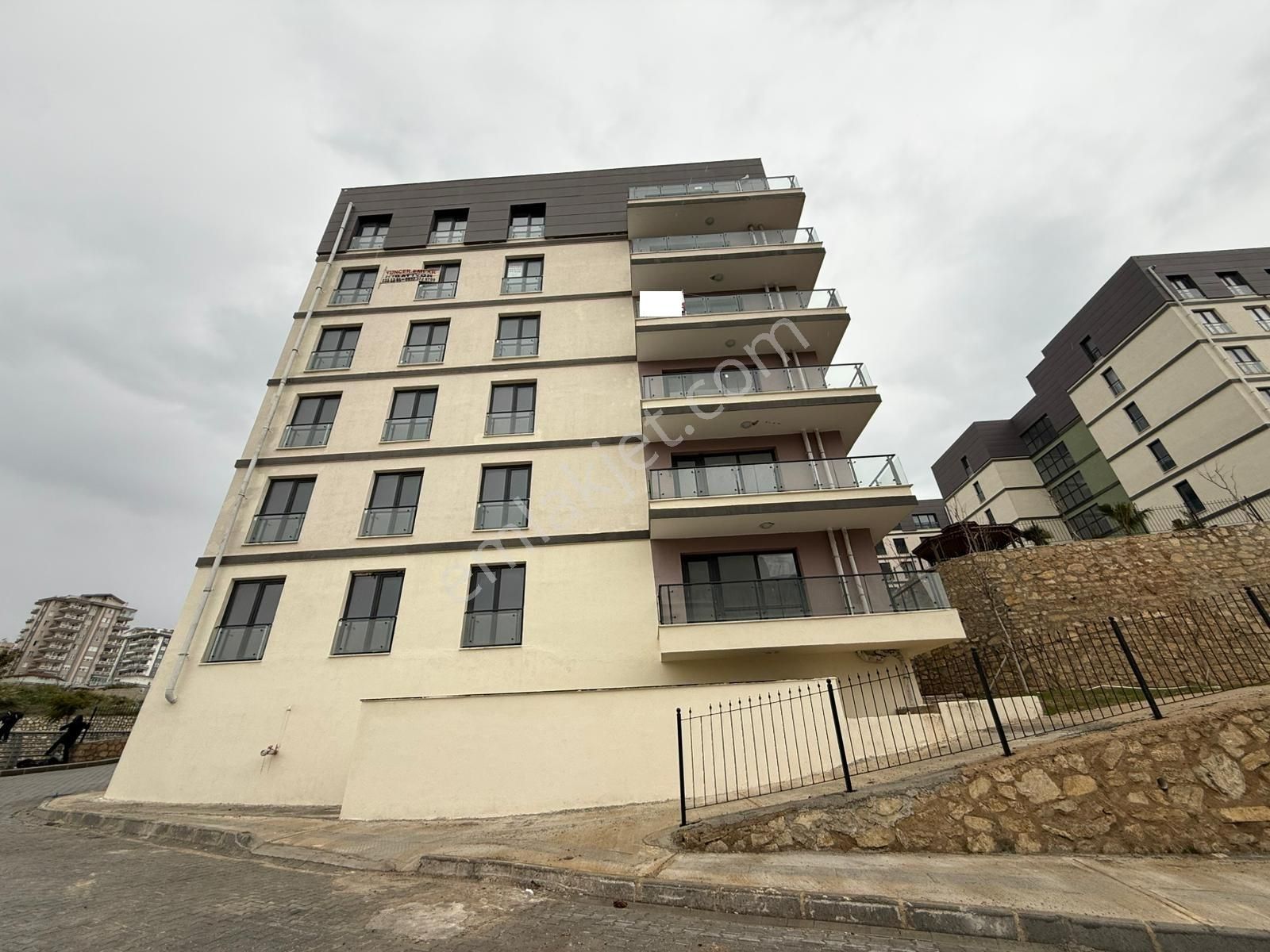 Güzelyalı Toki'de/blv Üzeri/3+1/k.mutfak/ç.banyo/göl Manzaralı ! - Görsel 10