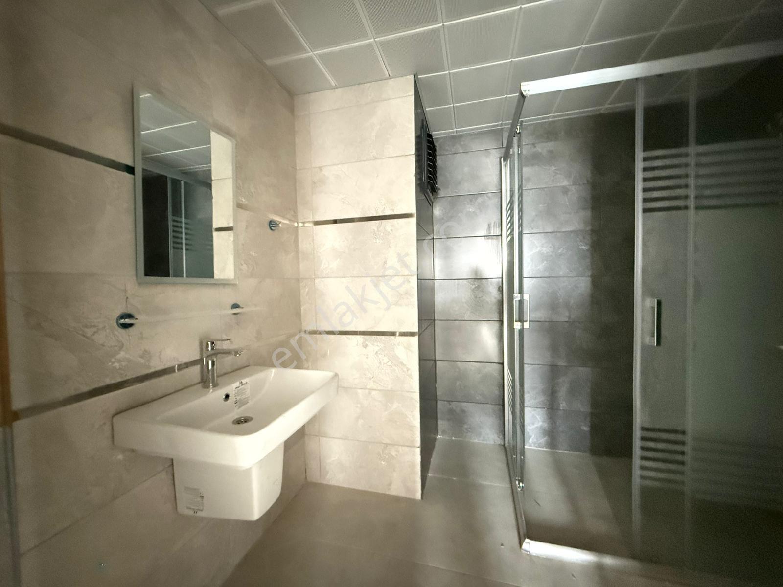 Güzelyalı Toki'de/blv Üzeri/3+1/k.mutfak/ç.banyo/göl Manzaralı ! - Görsel 17