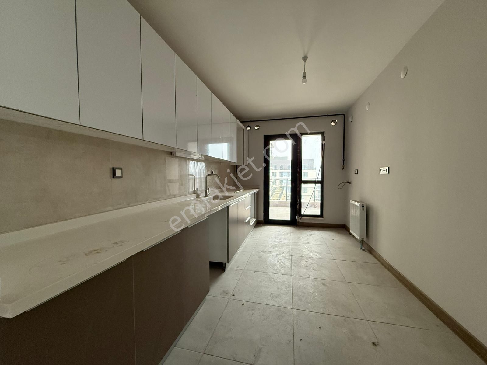 Güzelyalı Toki'de/blv Üzeri/3+1/k.mutfak/ç.banyo/göl Manzaralı ! - Görsel 35