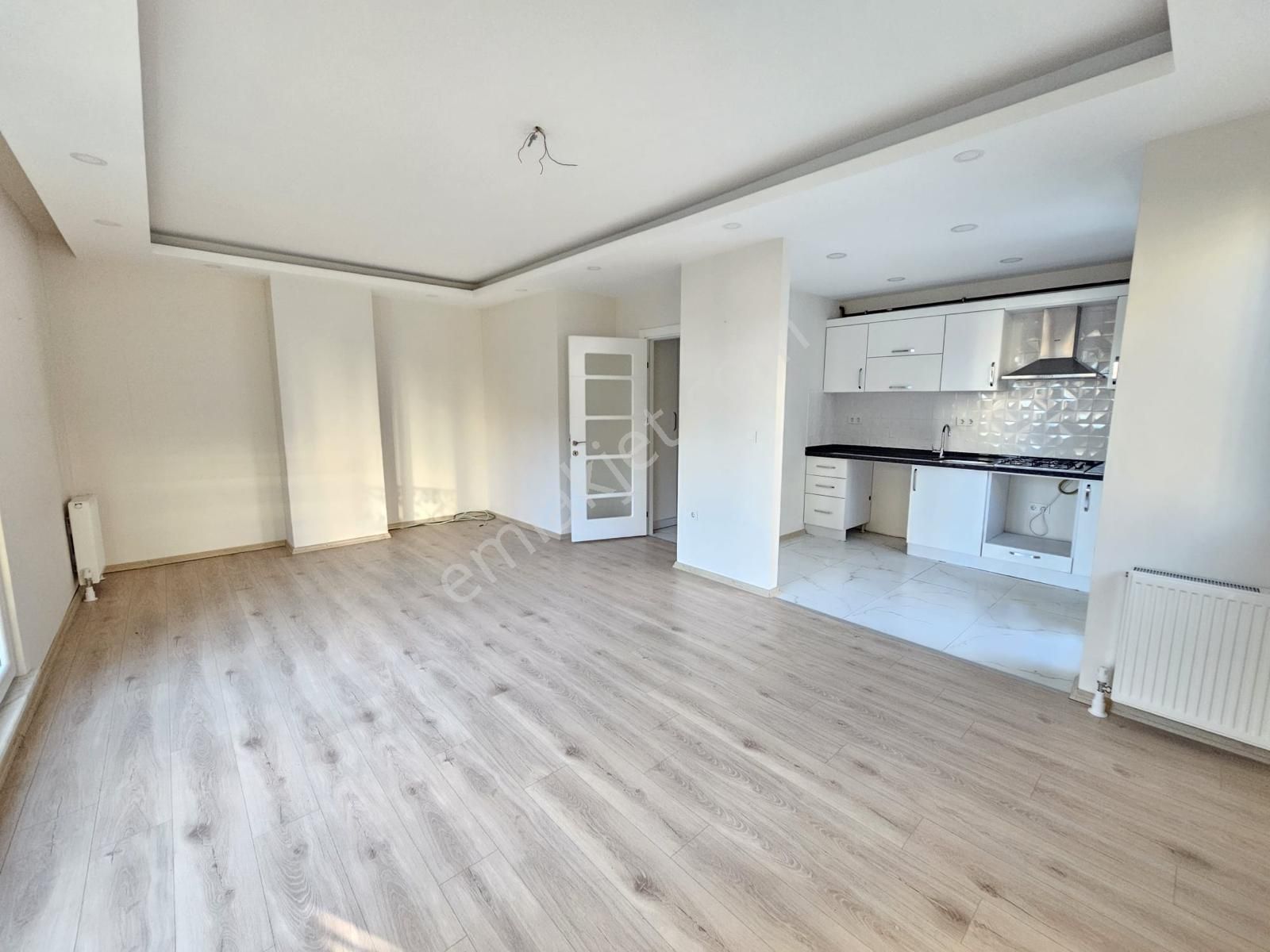 Suadiye De Prestijli Bina Da Balkonlu Net 70m2 2+1 - Görsel 21