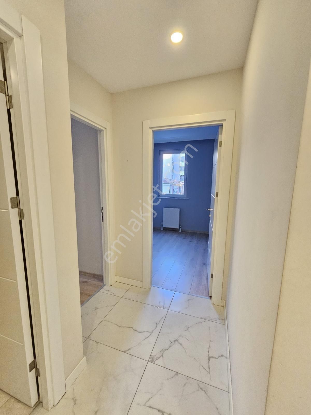 Suadiye De Prestijli Bina Da Balkonlu Net 70m2 2+1 - Görsel 25