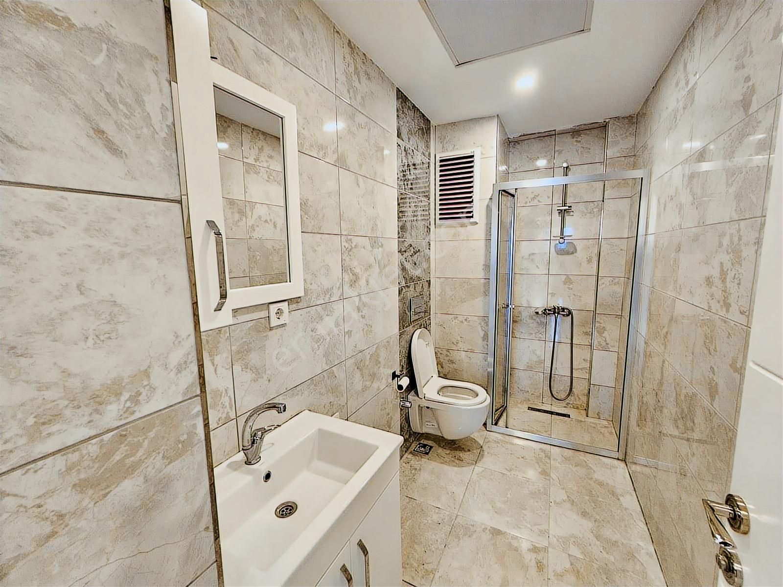 Suadiye De Prestijli Bina Da Balkonlu Net 70m2 2+1 - Görsel 6