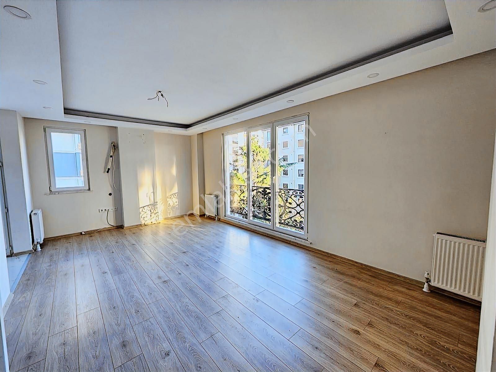 Suadiye De Prestijli Bina Da Balkonlu Net 70m2 2+1 - Görsel 14